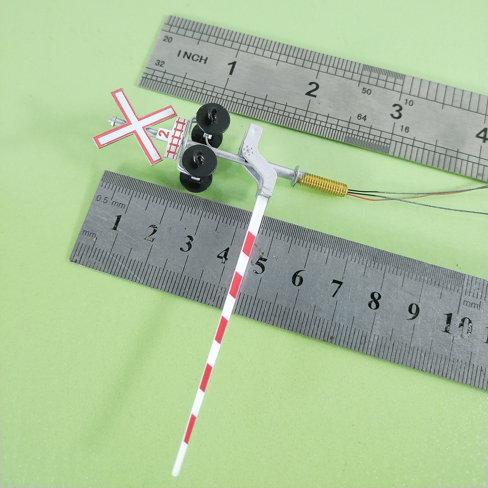 2 x HO scale railroad Canadian grade crossing signal arm gate stop lever #CG42