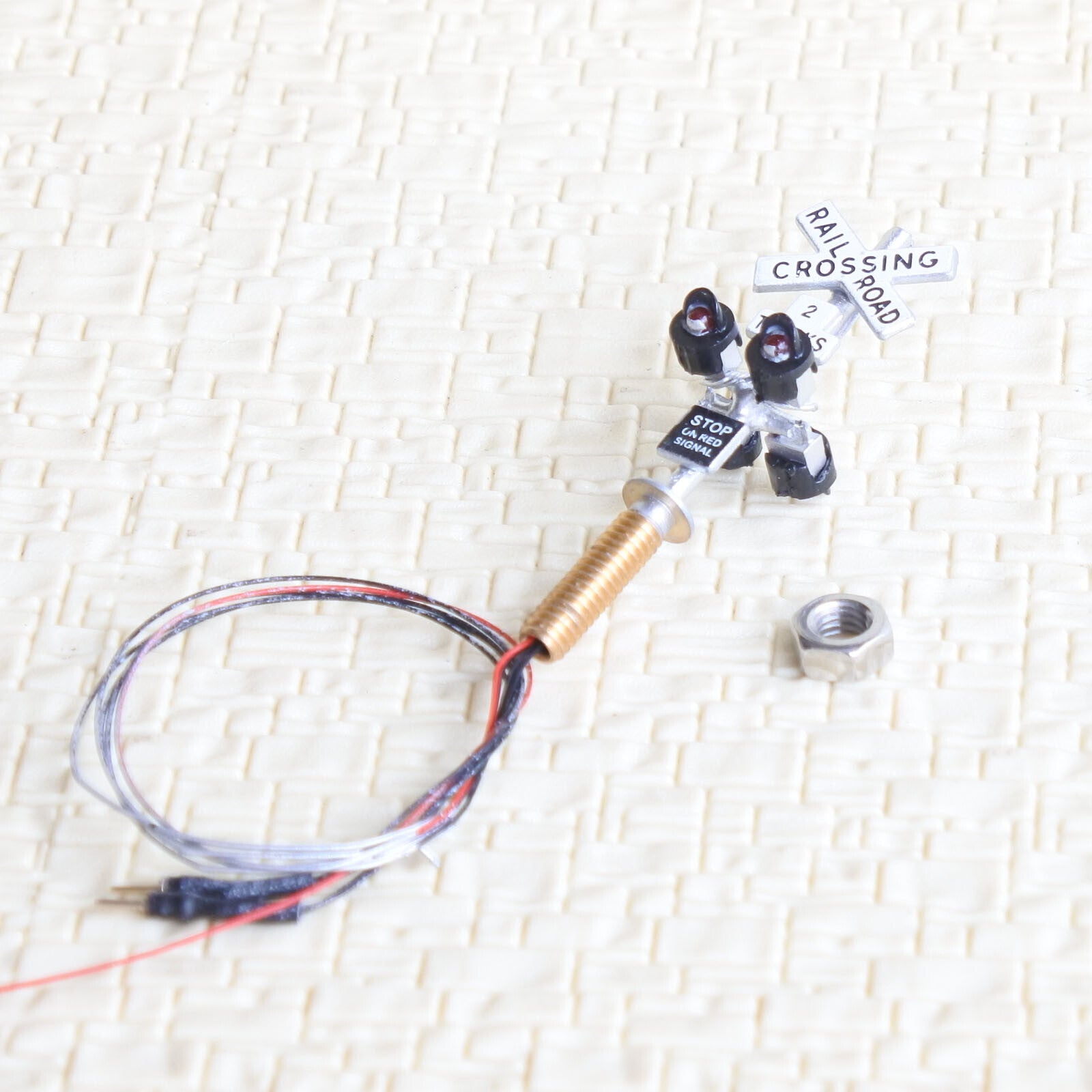 1 x N scale railroad grade crossing signal light 2 track sign LED made #csnSL3X