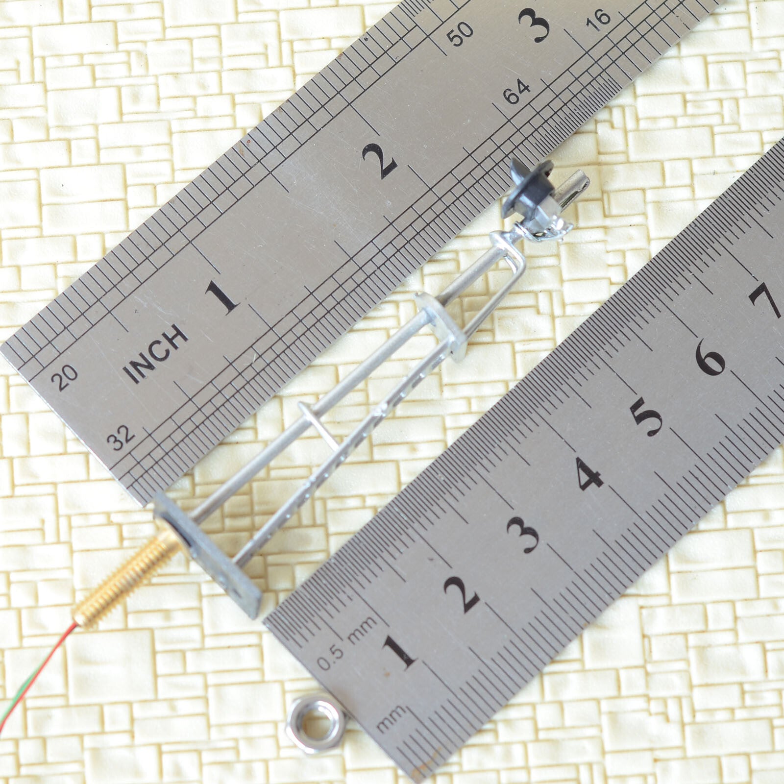 1 x HO scale searchlight interlocking signal block LED bi-colors 1 heads silver