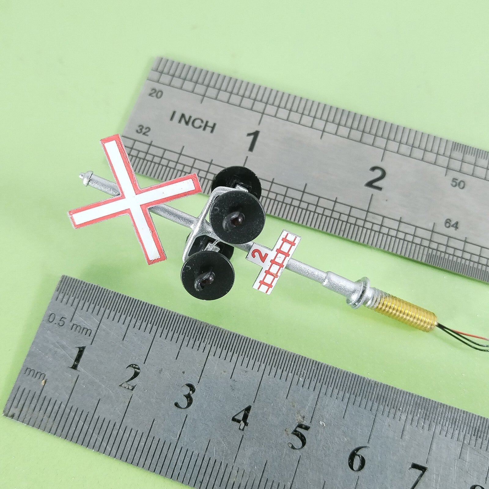 2 x HO scale Canadian railroad grade crossing signals LED made 2 tracks #CCS42