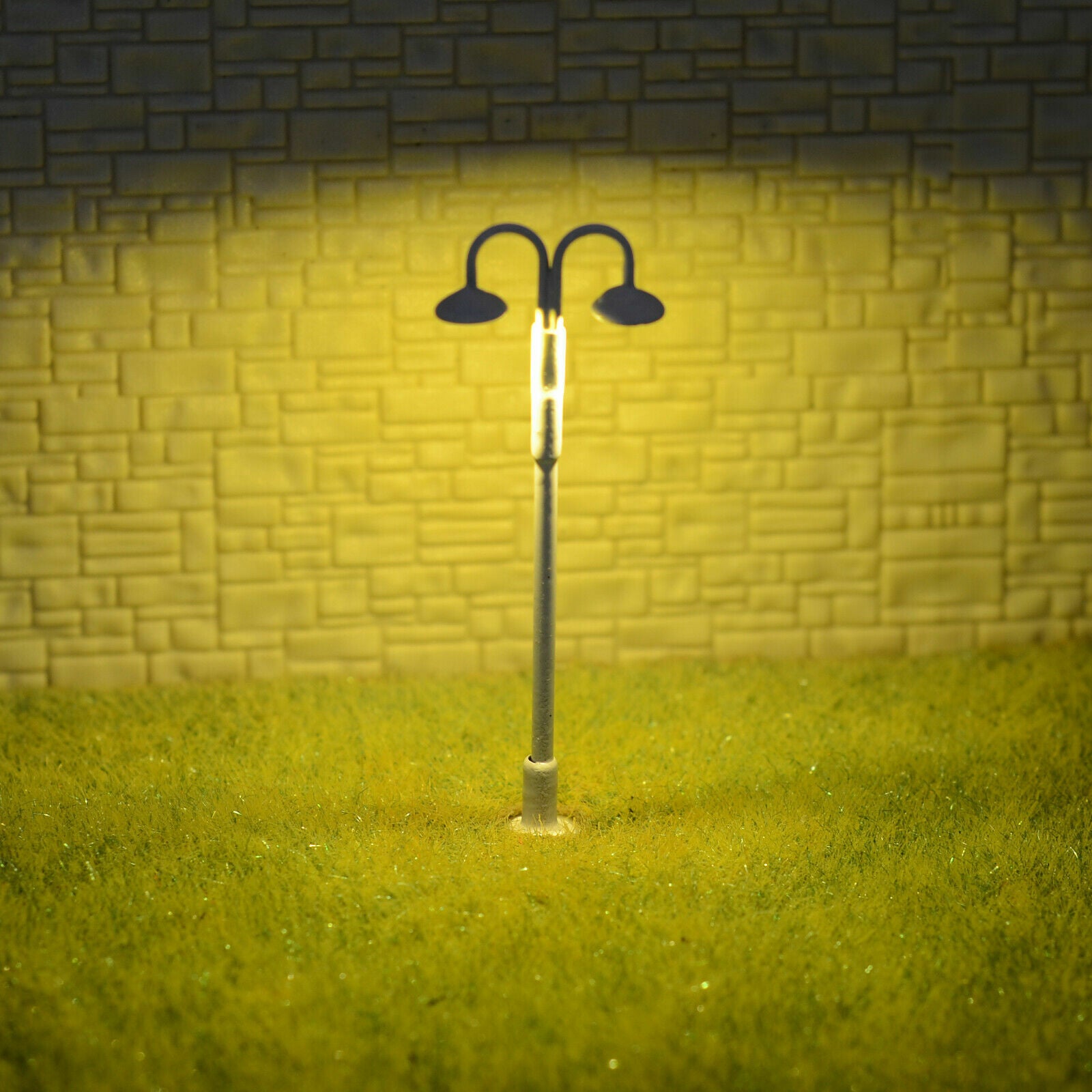 5 x N scale LED light model train railroad street lamp post + resistors #702NWH