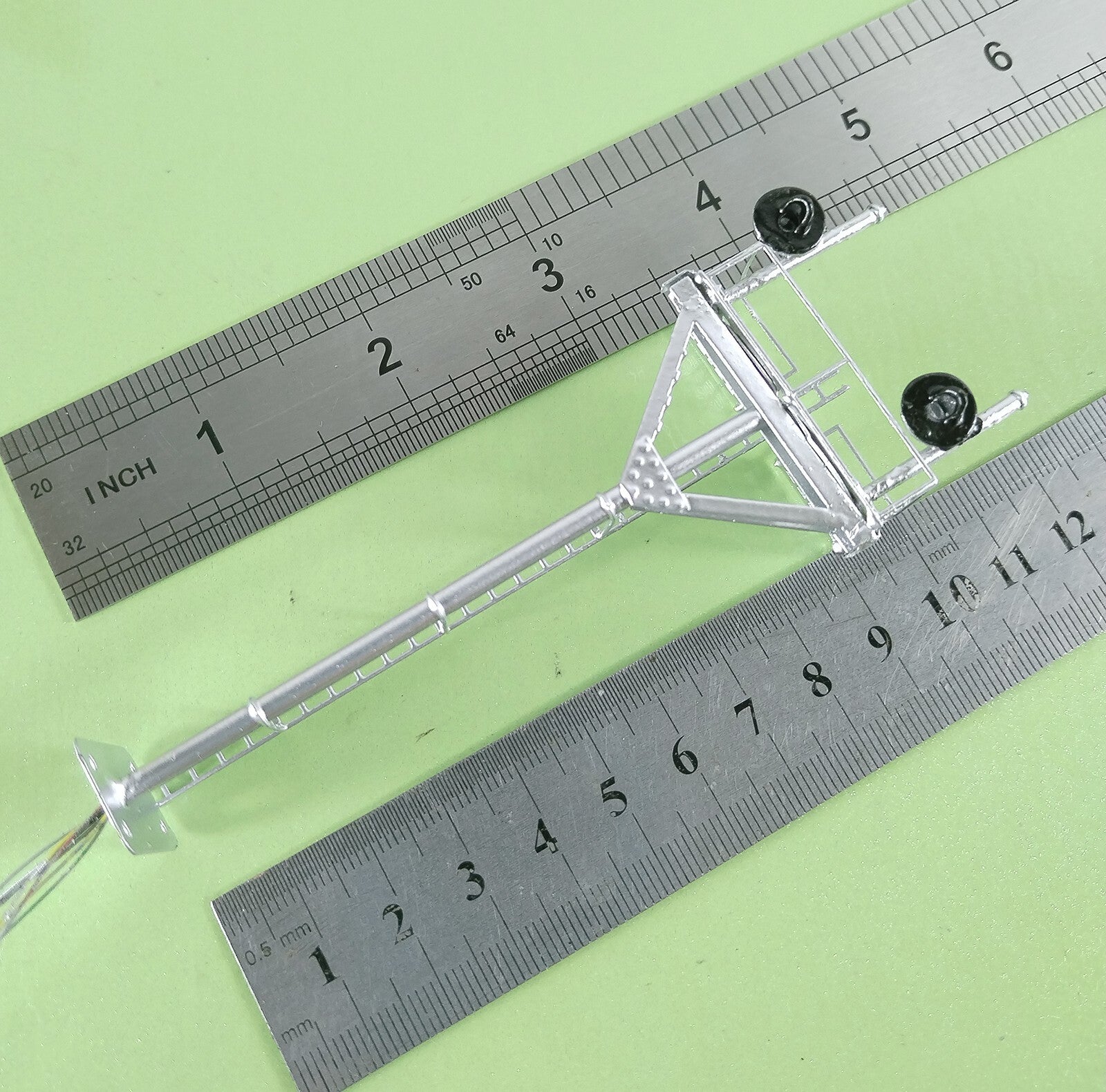 1 x HO scale model tower searchlight signal goalpost bracket 2 faceplate #G2