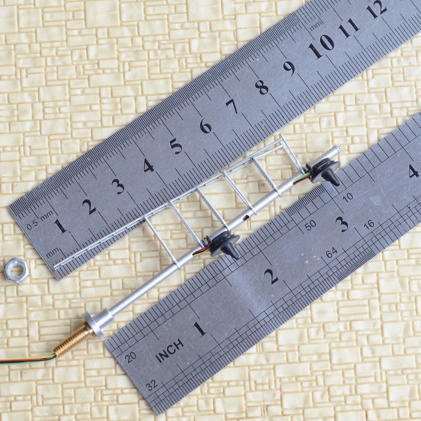 1 x HO scale model railroad 3-colors searchlight signal metal block 2 heads #W12