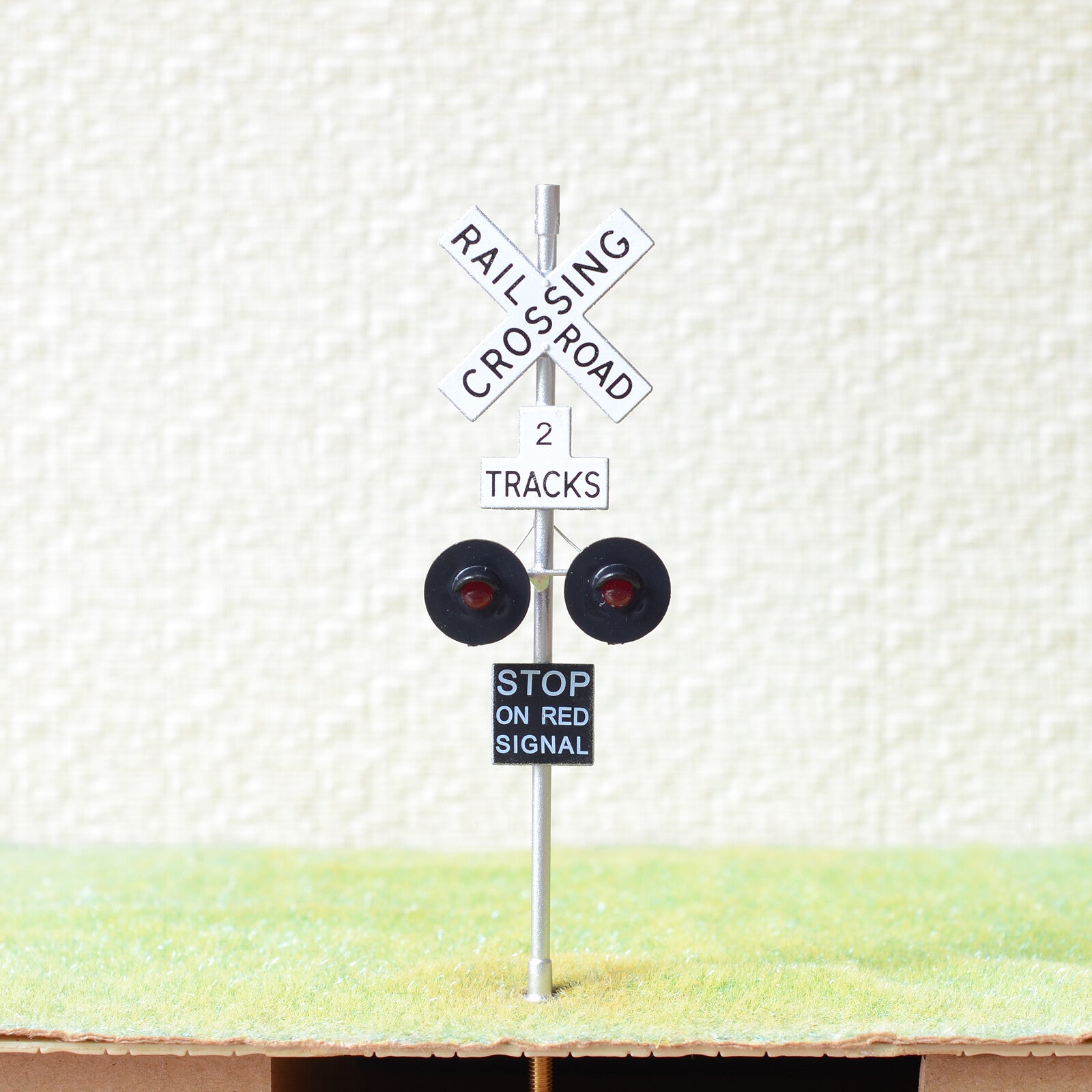 1 x O scale railroad crossing signals LED made 2 target faces 2 tracks gray #S