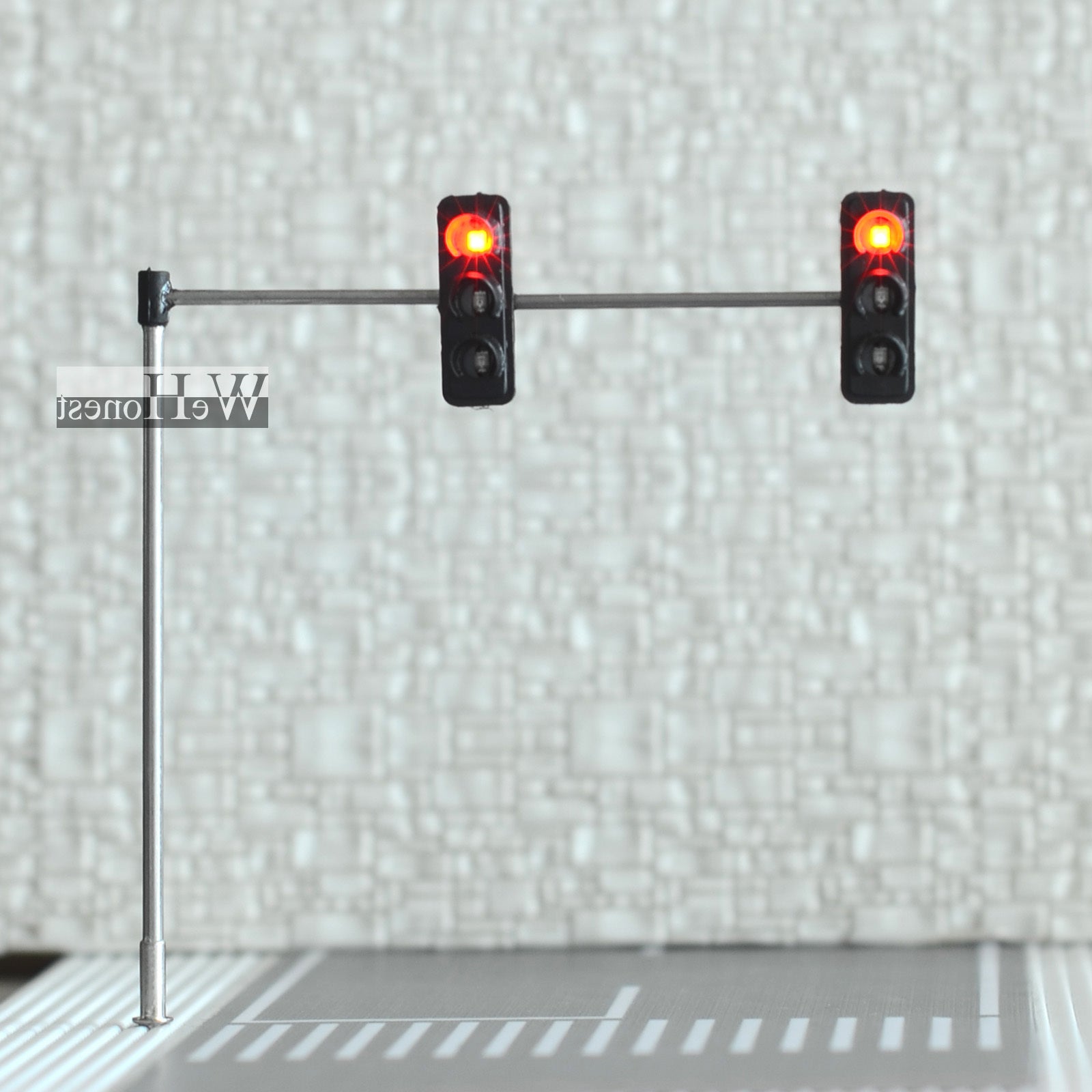 2 x HO / OO Traffic Light Signal LED Model Train crossing pedestrian #4LeftHand