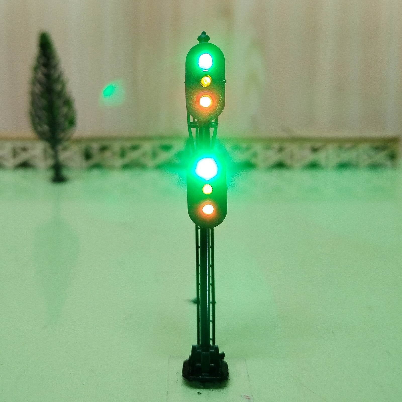 1 x HO scale model railroad 2 heads block signal LED GreenYellowRed light #K33Ky