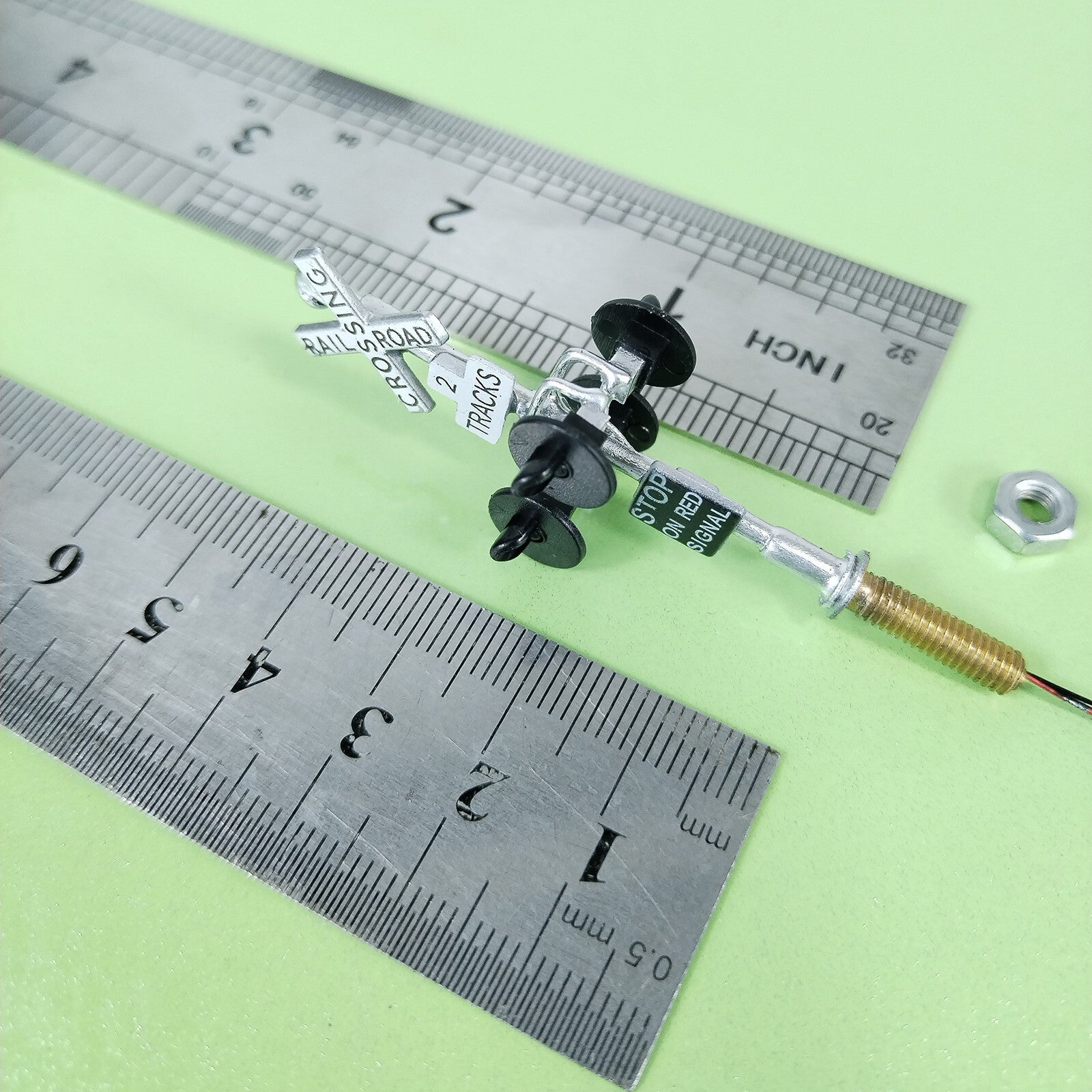 1 x HO scale railroad grade crossing signals LED made with bell sign #SL42WB