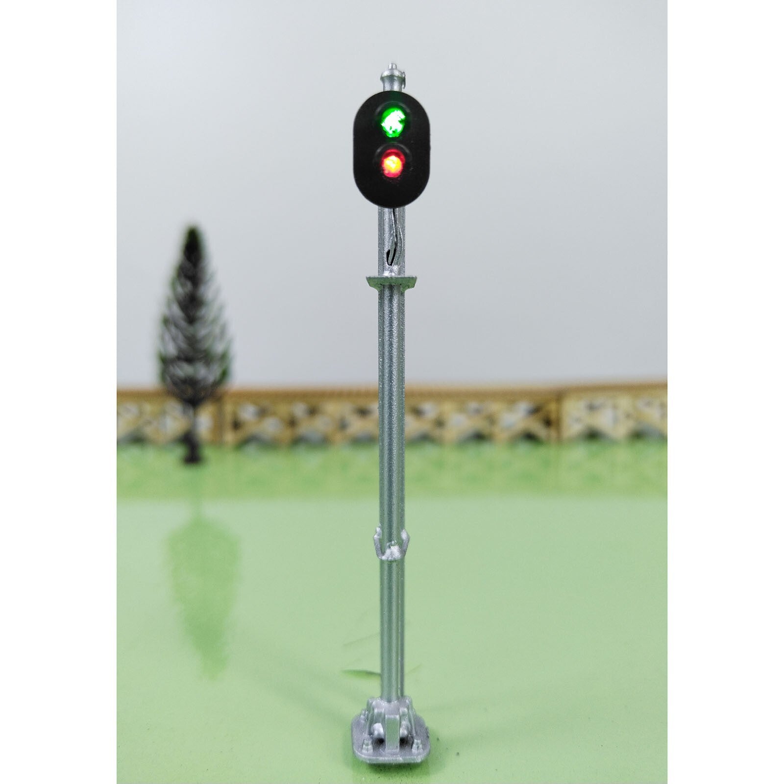 1 x HO scale model railroad 2 aspects block signal LED green/red silver #K02Sg