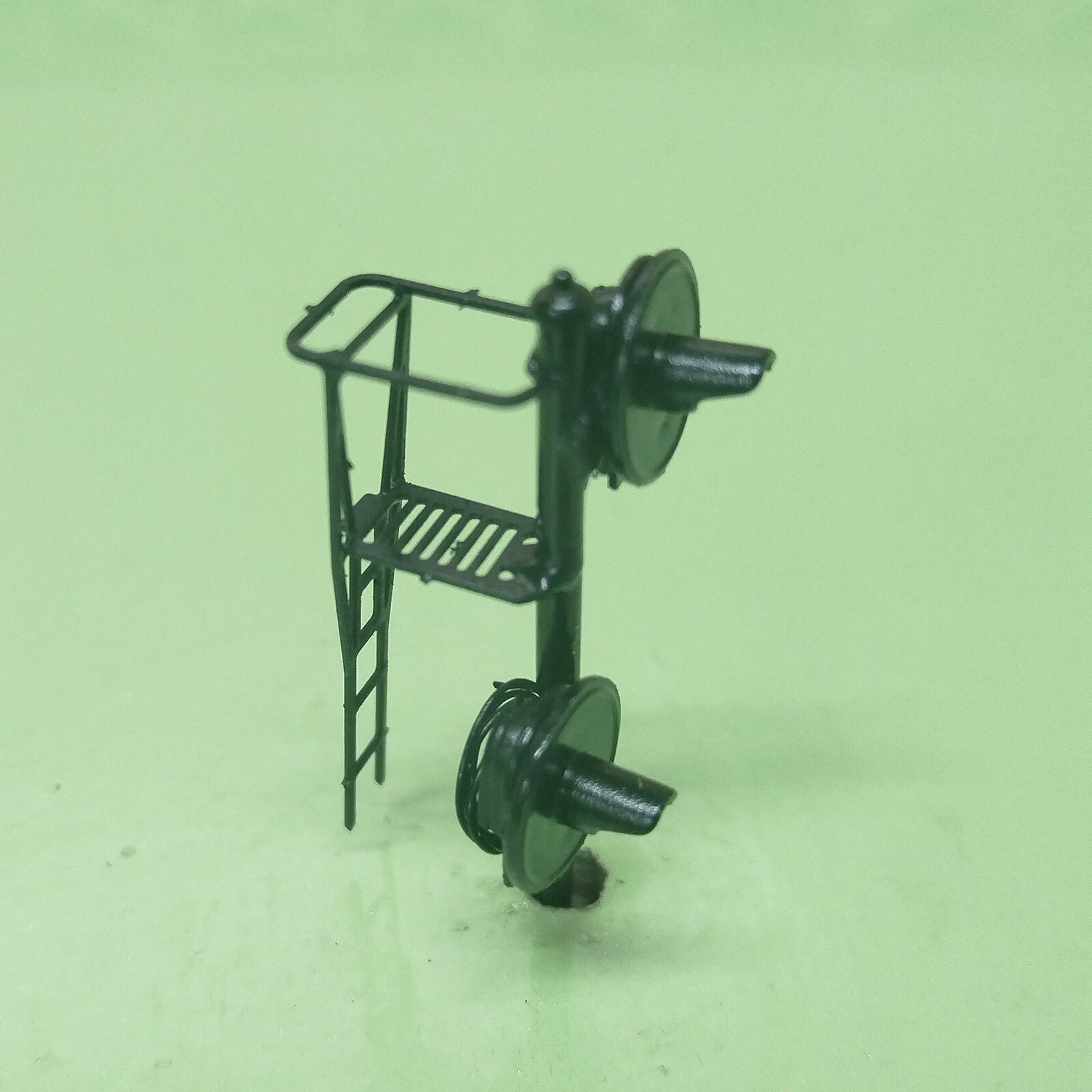 1 x searchlight signal target for cantilever signal bridge making wire #FB22of