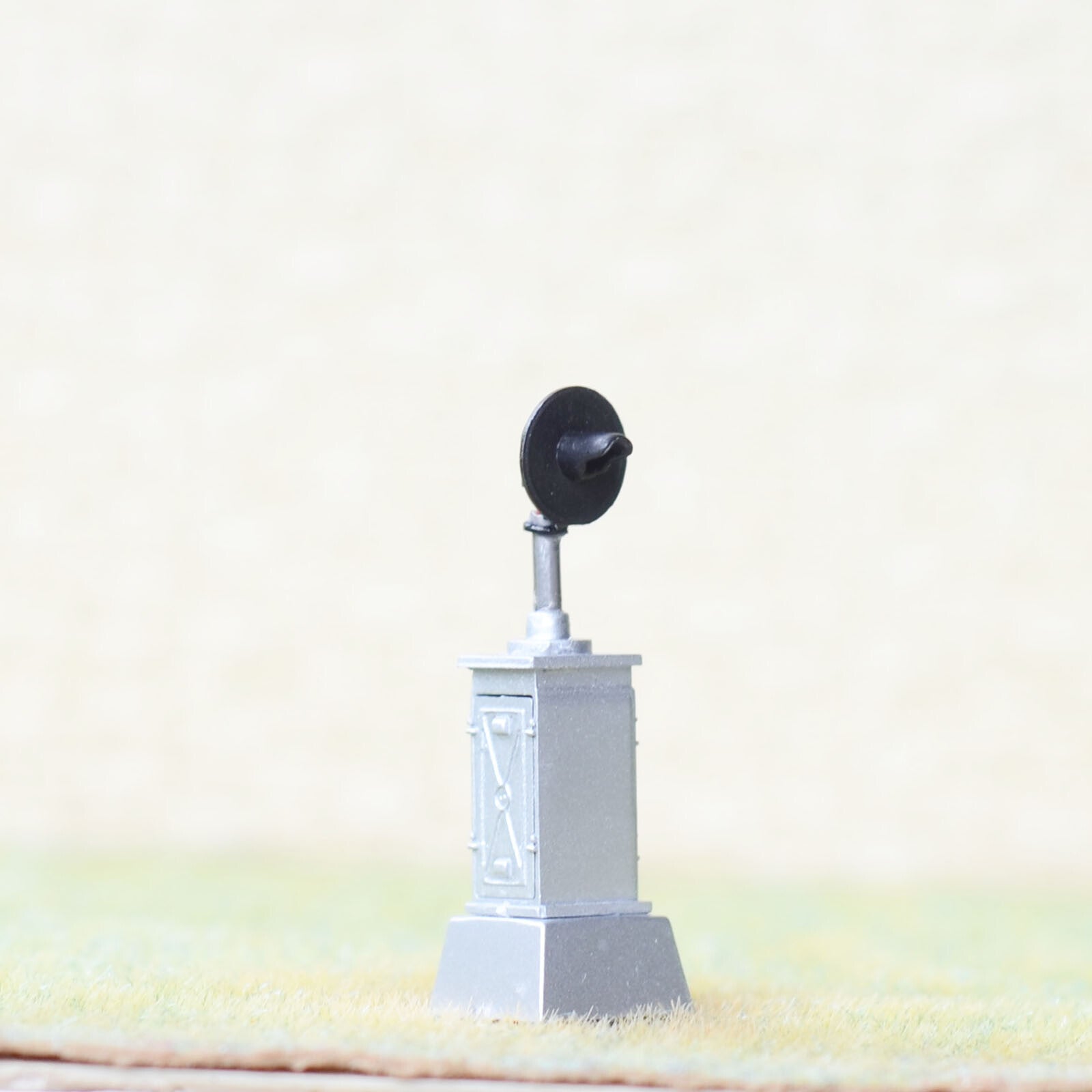 1 x HO scale model railroad 3-colors lower searchlight ground signal fine #L1