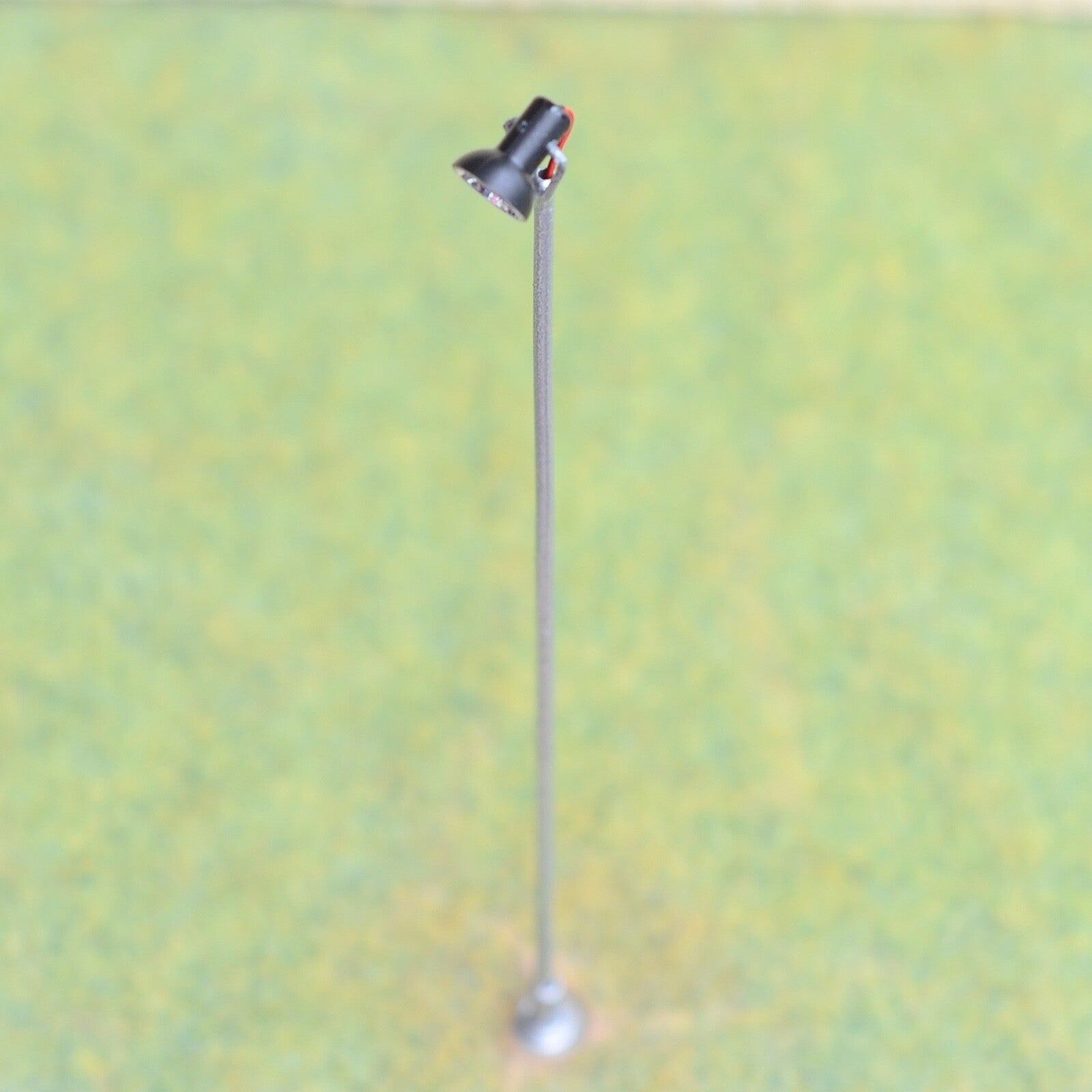 4 x OO / HO Scale LED spotlight model limelight projector street lamp post #13S