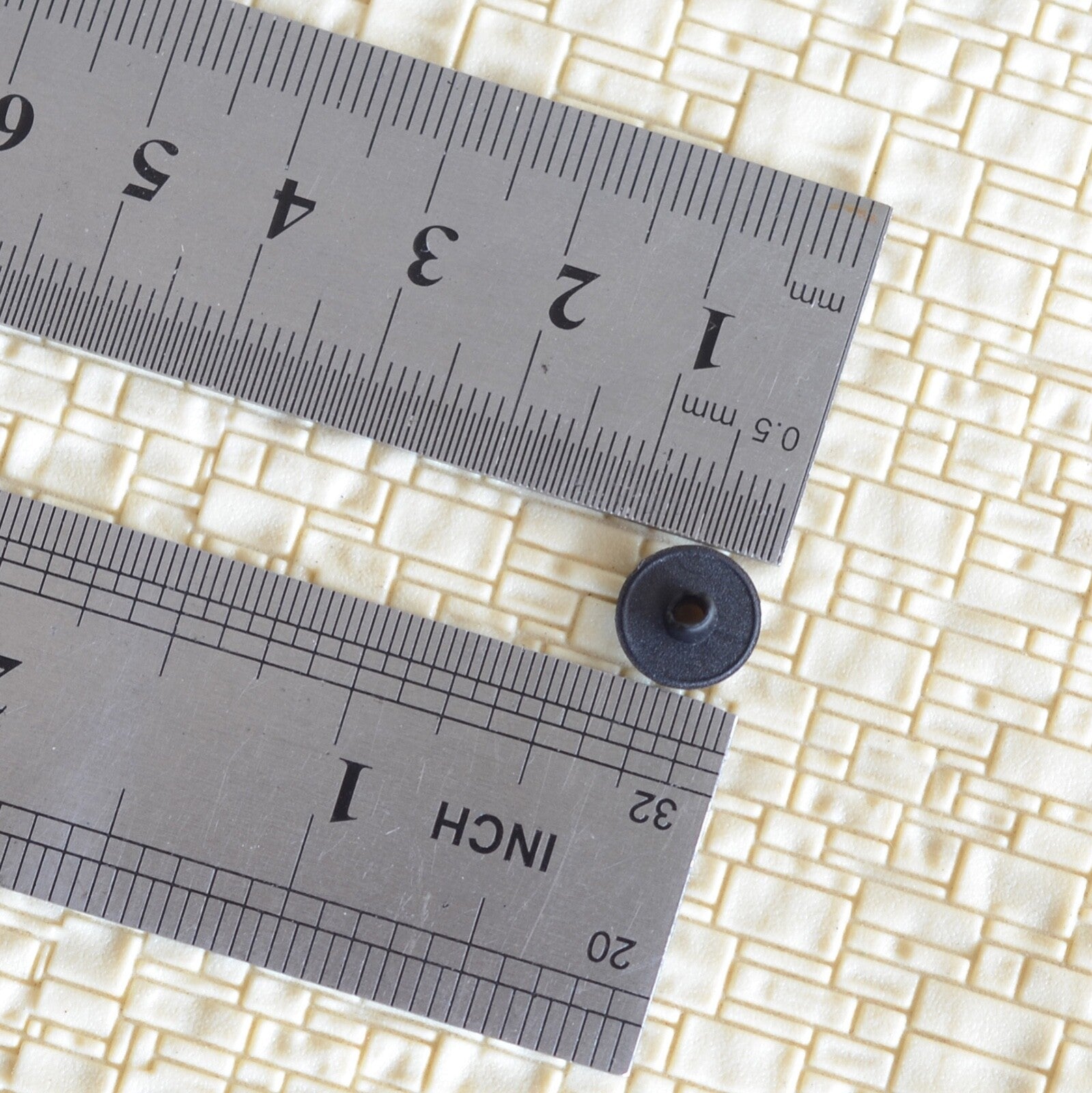 10 x OO / HO scale model railroad target faces for searchlight signal heads