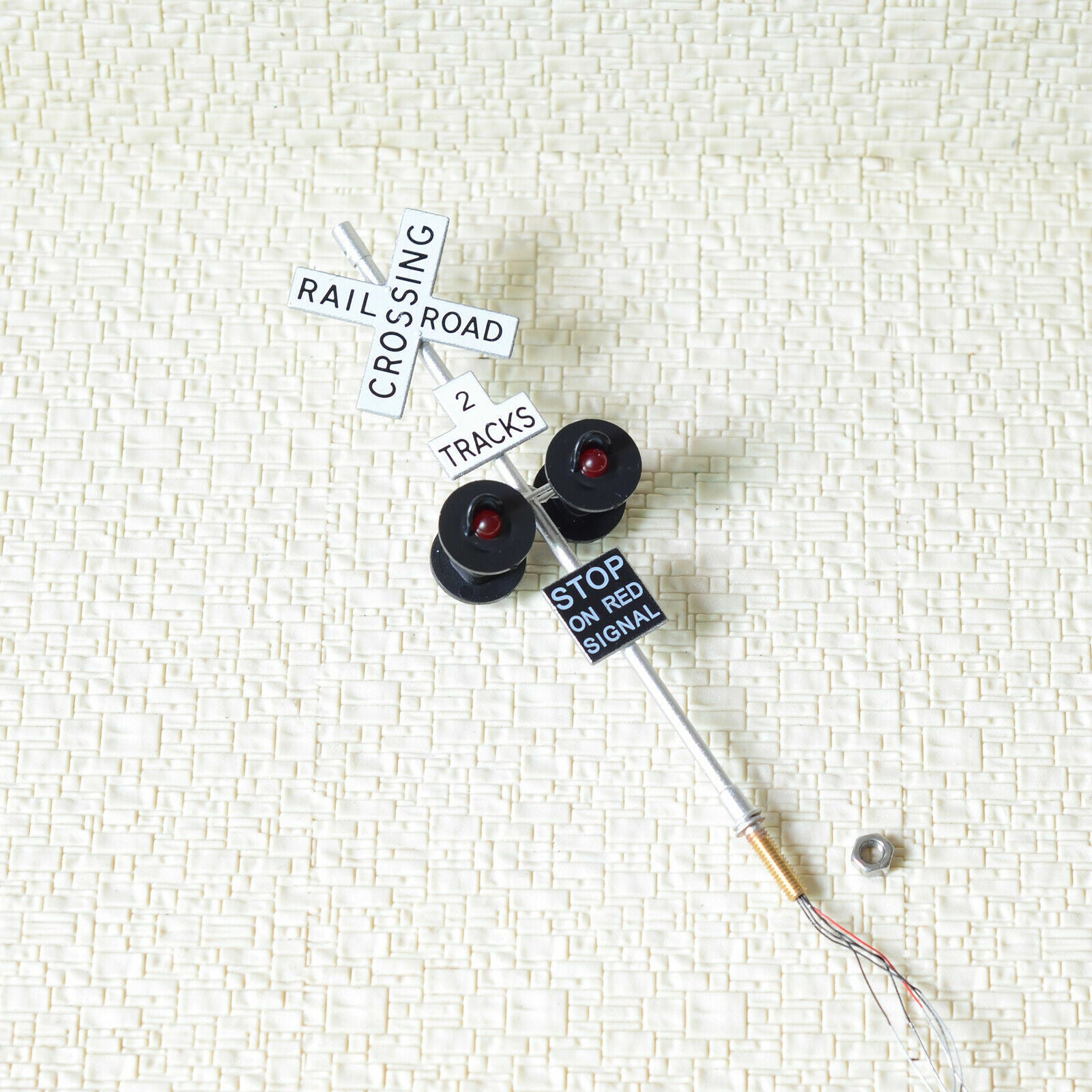 1 set O crossing signals + automatic IR sensors controller by train detector