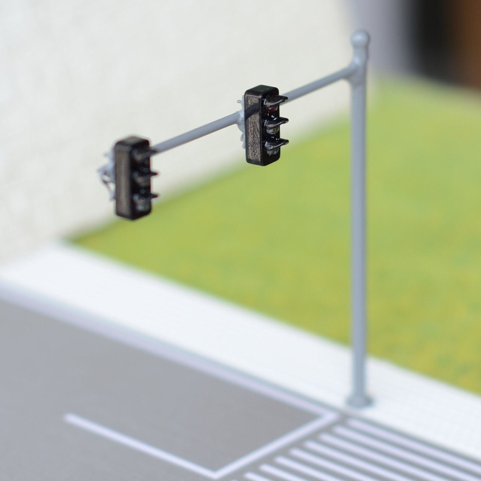 2 x HO / OO traffic light signal LED model train crossing walk Street #V2B3BL