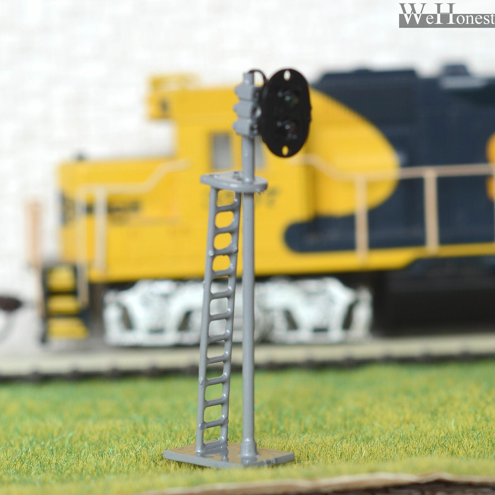 1 x HO scale model railroad train signals green over red LED block signal #G6CM