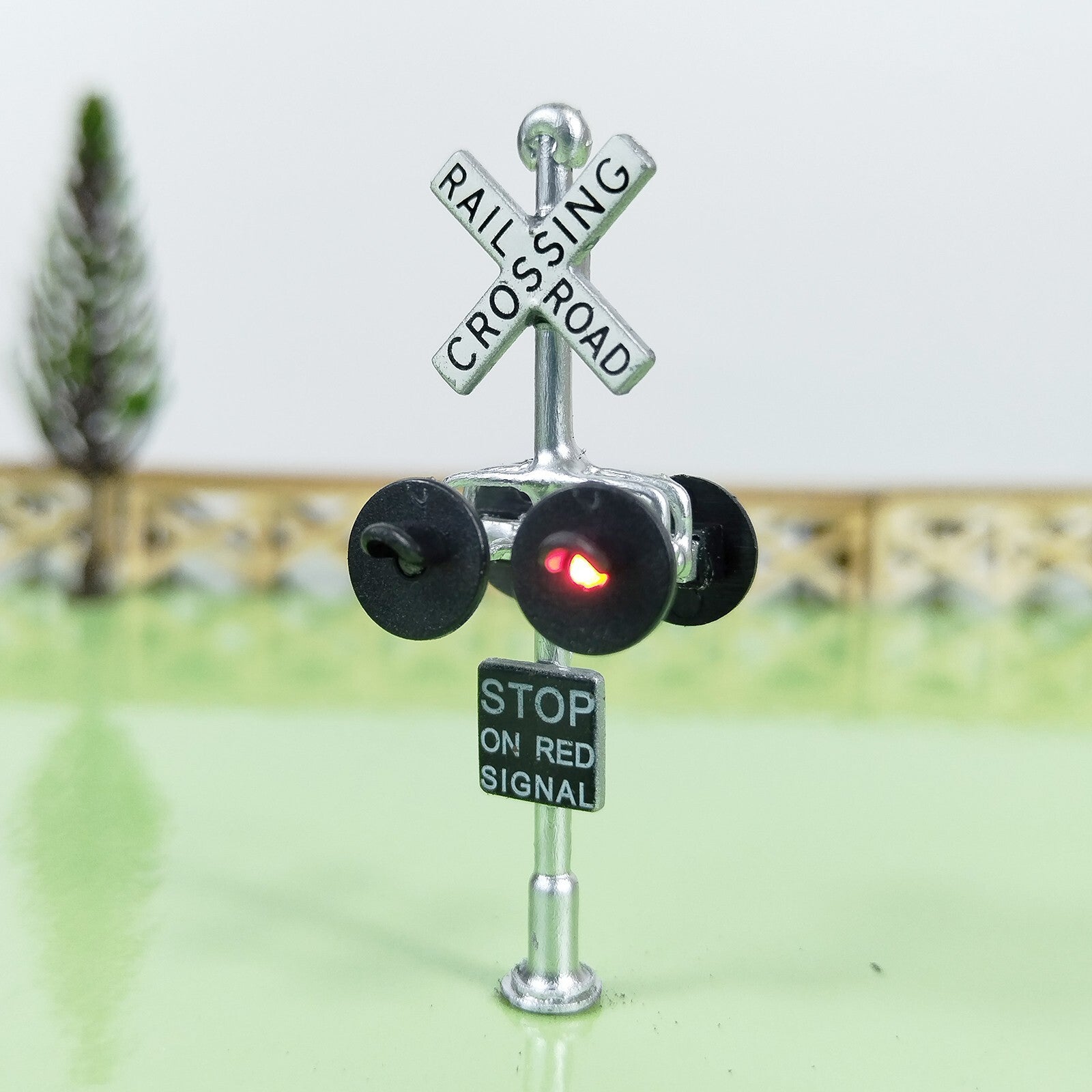 1 x HO scale railroad grade crossing signals LED made with bell sign #SL40WB
