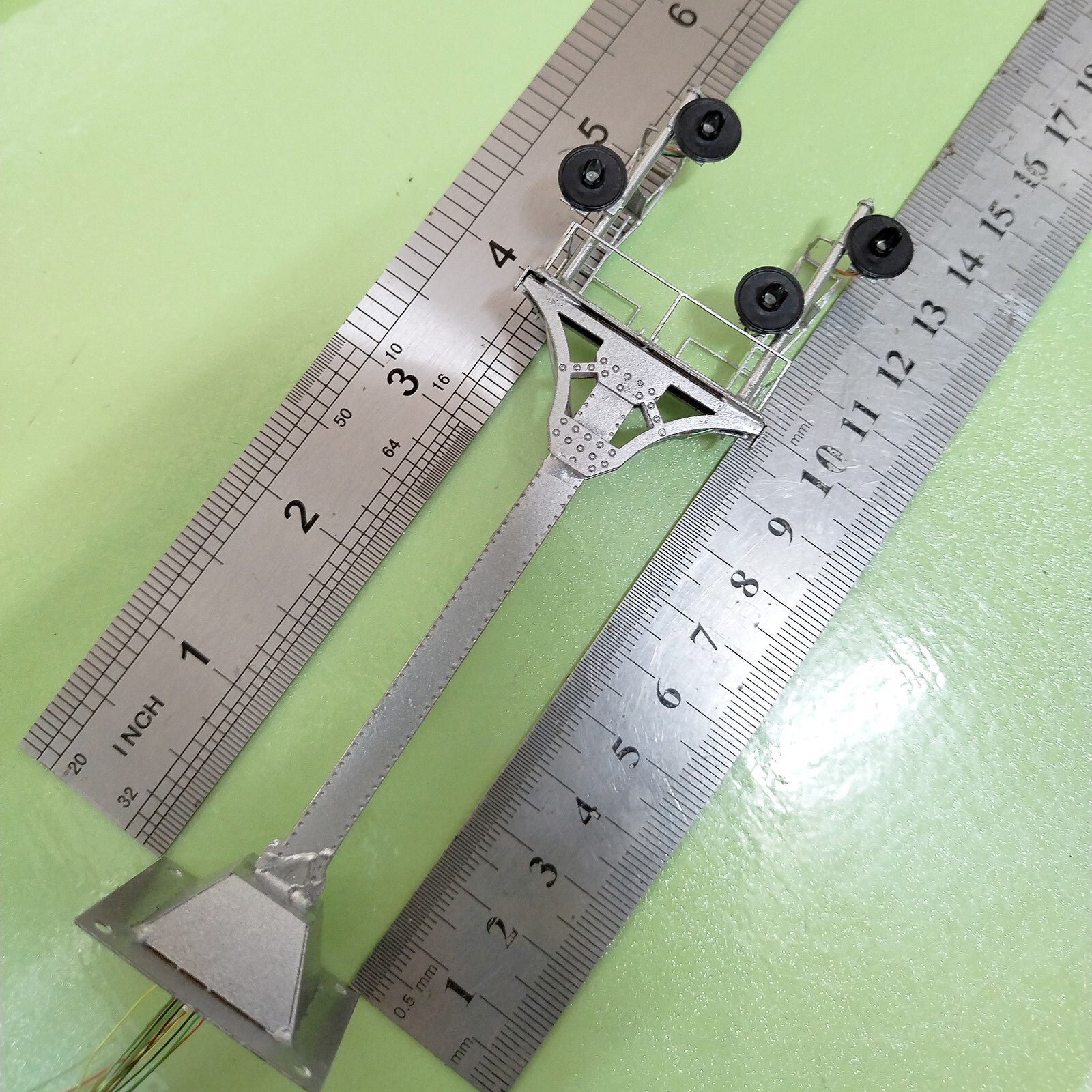 1 x HO scale model tower searchlight signal goalpost bracket 4 faceplate #Q22OF