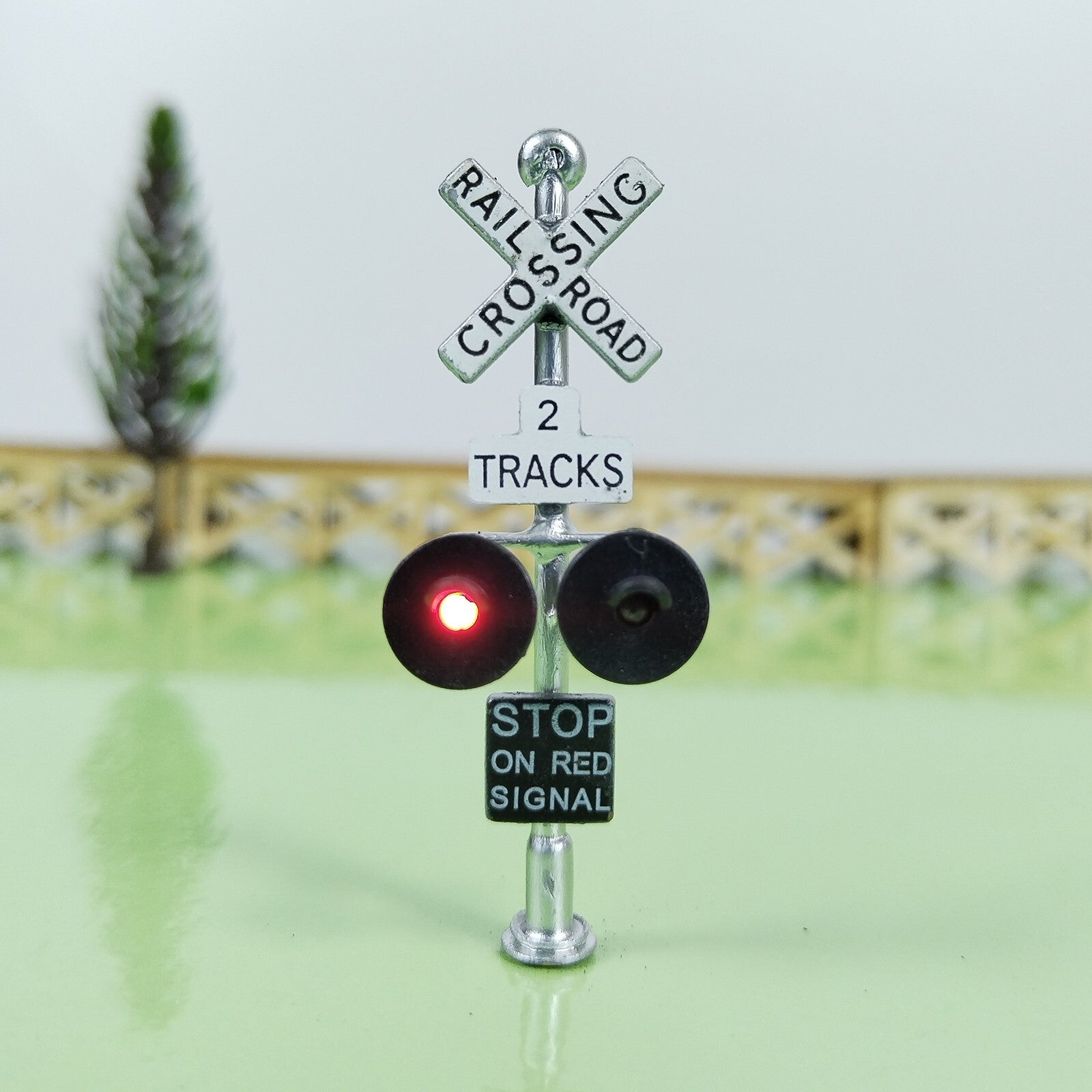 1 x HO scale railroad grade crossing signals LED made with bell sign #SL22WB
