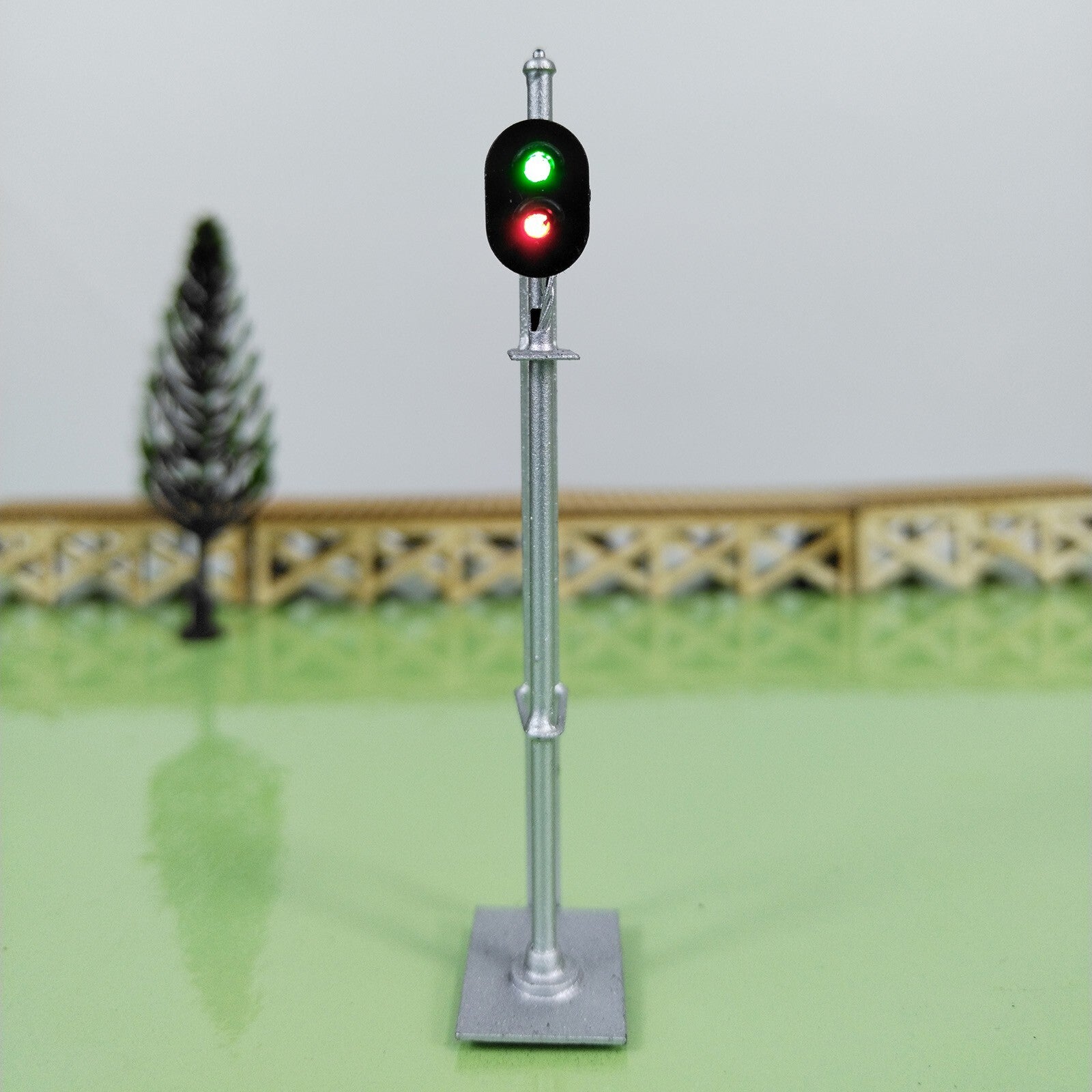 1 x HO scale model railroad 2 aspects block signal LED green/red silver #K02Sr