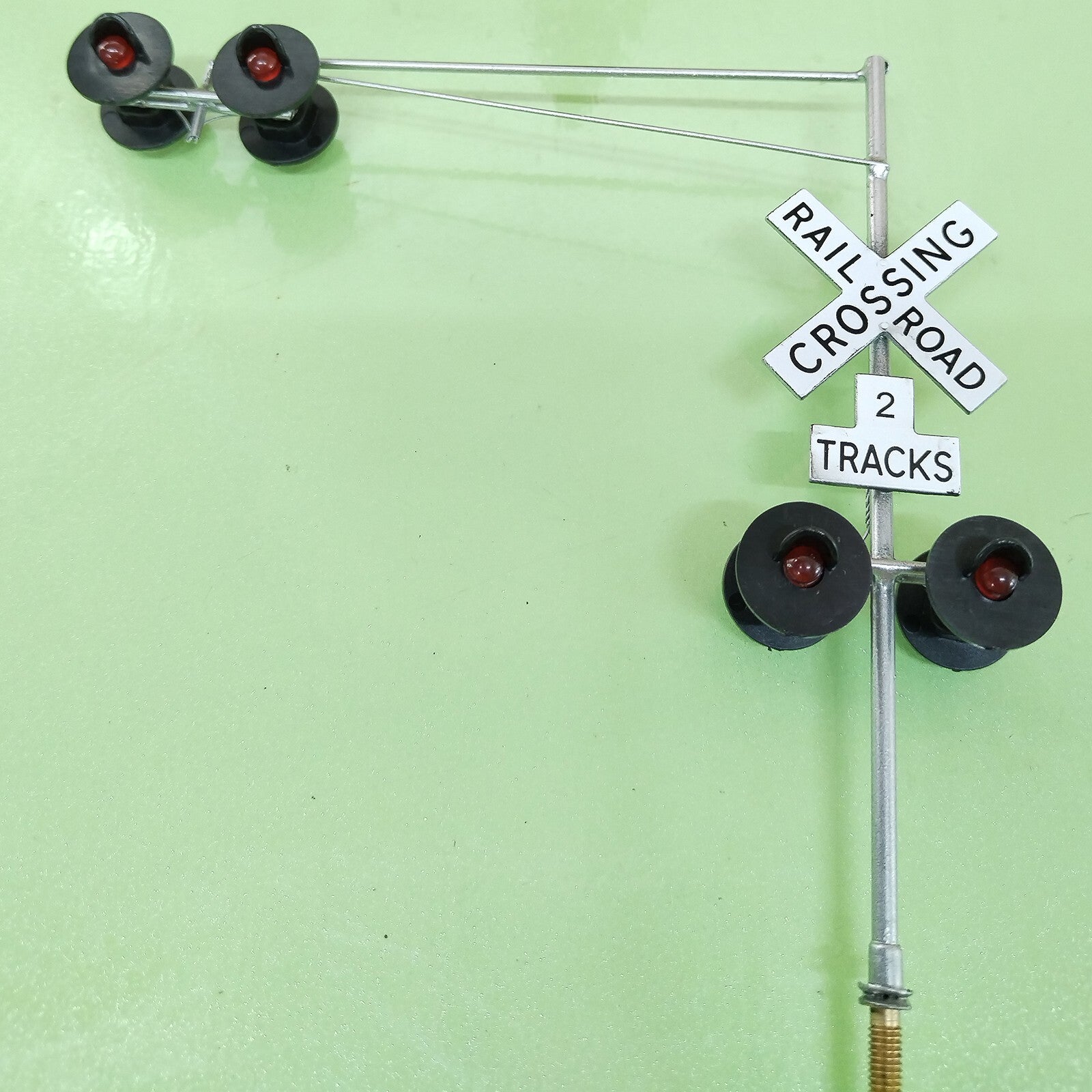 1 x O scale model railroad cantilever grade crossing signal #48C06