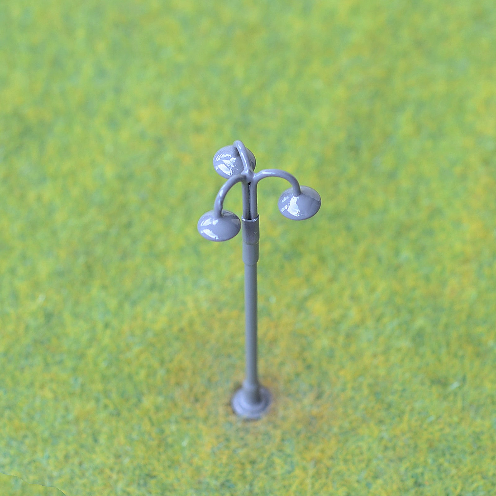 5 x N Scale LED light Model train Railroad 3 heads street road Lamp post #703NGR