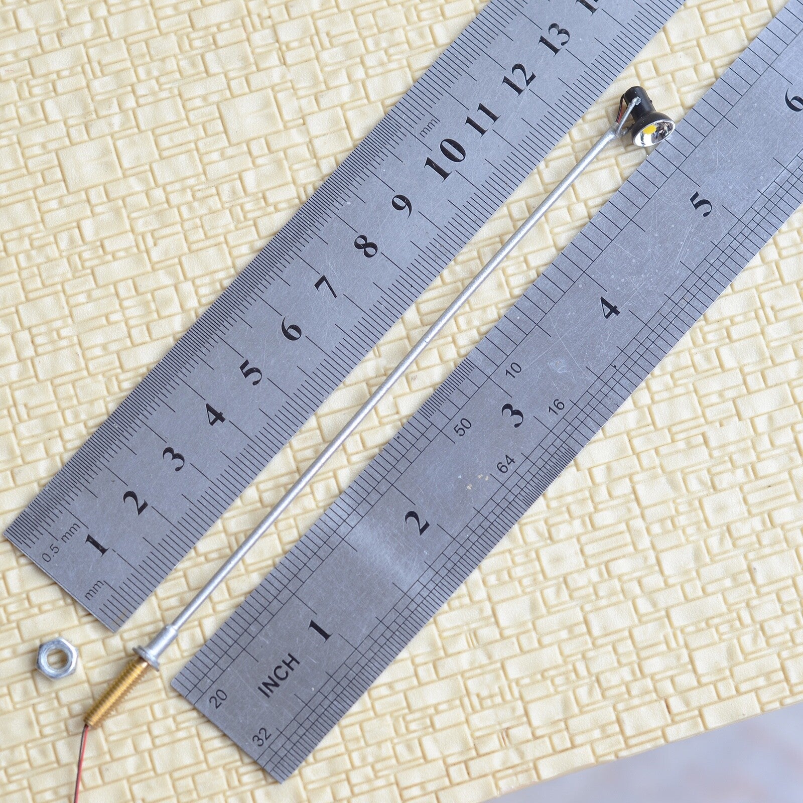 4 x OO / HO Scale LED spotlight model limelight projector street lamp post #13S