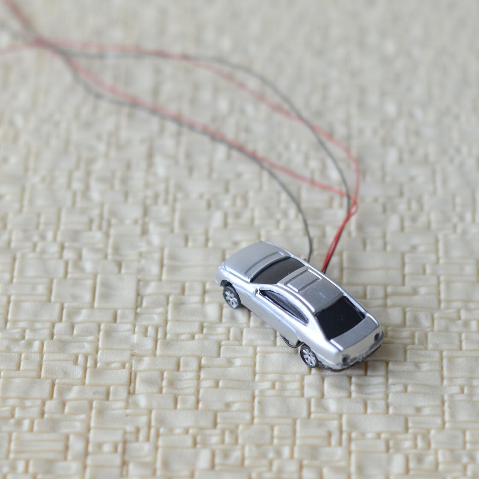 6 x N scale 1:160 model lighted right left turning cars day use 12V LED #D160