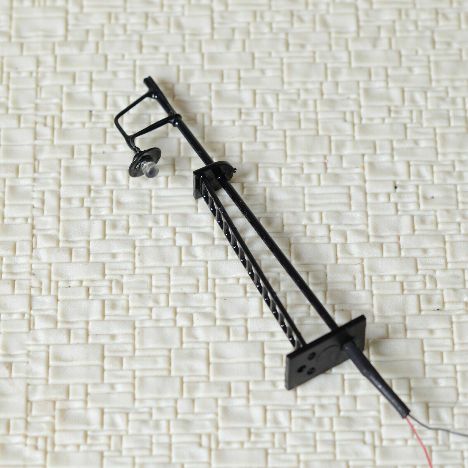 2 x N scale model yard lights lampposts LED road Lamp + free resistors #R42-8W