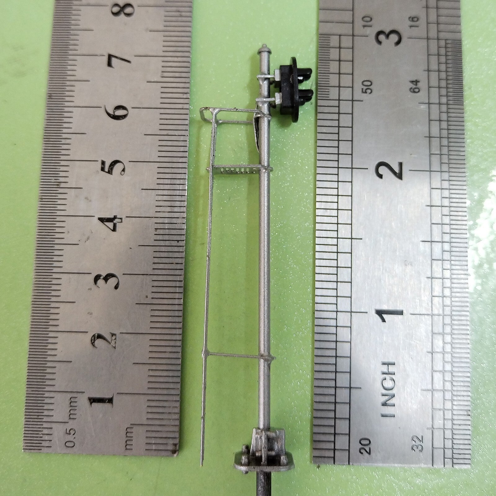 1 x HO scale model railroad 2 aspects block signal LED green/red light #K02Ky