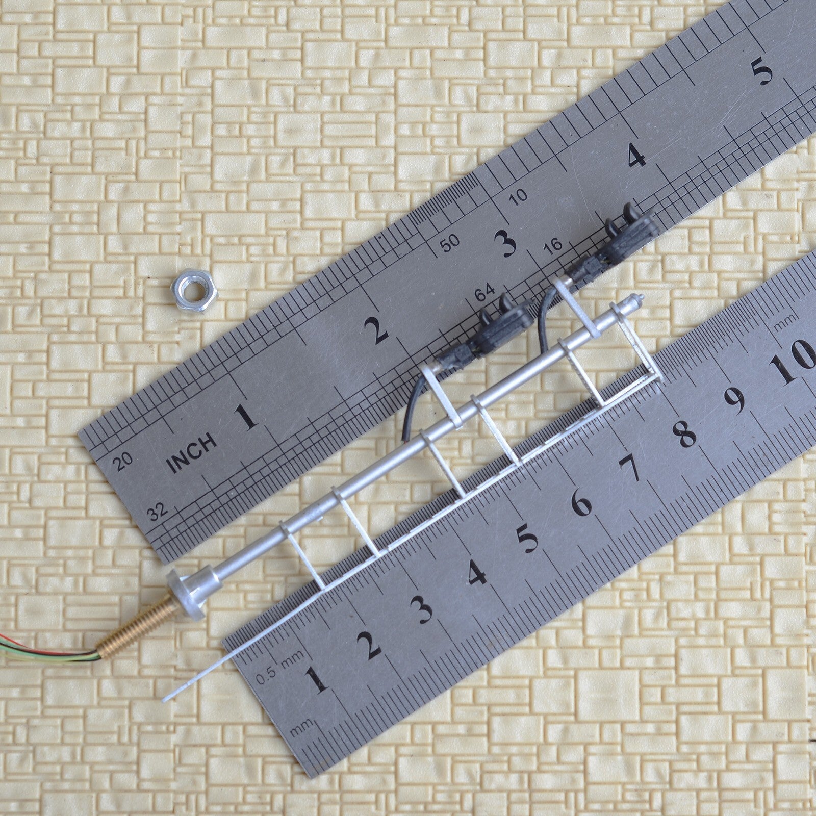 1 x HO scale model railroad tri-light type G block signal metal 2 targets #GS2