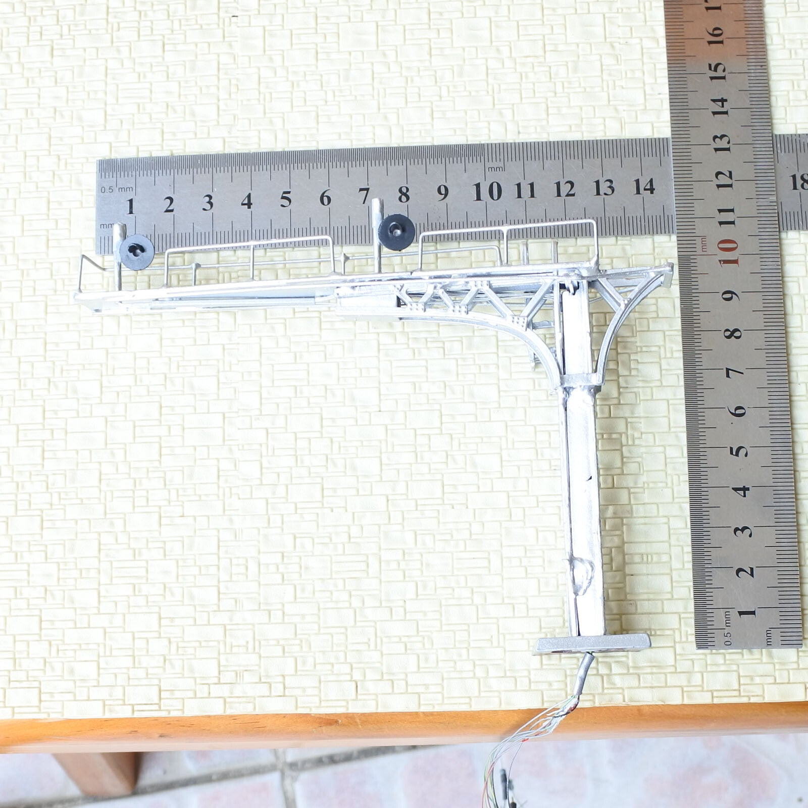 1 x HO OO block searchlight cantilever signal bridge tricolor 2 tracks metal #13