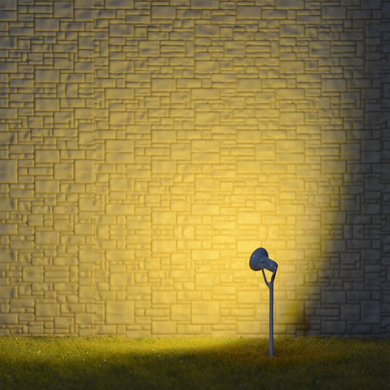 5 x HO scale LED spotlight model limelight projector street light lamp post #4WH