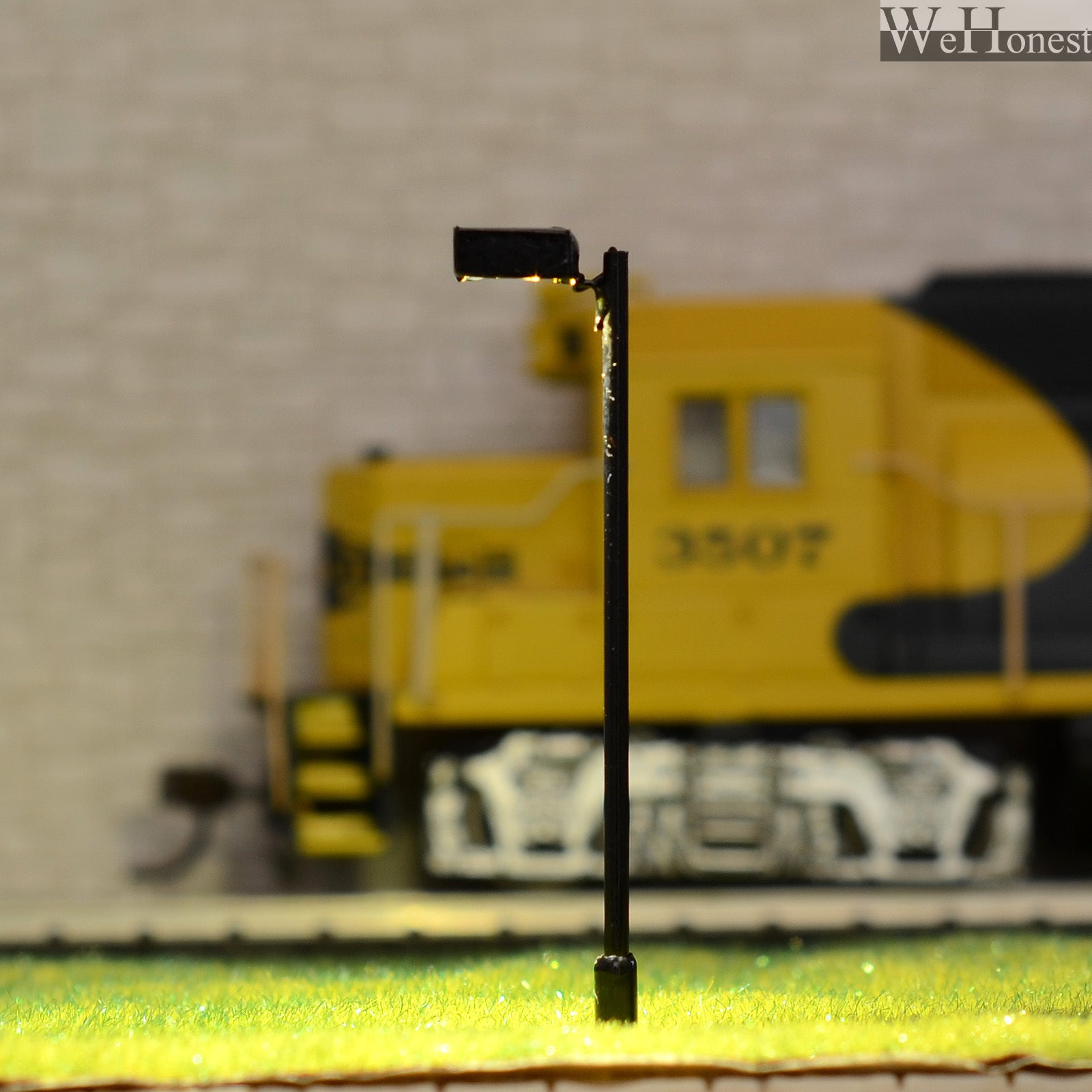 10 pcs HO Scale Model Lamppost warm white LED Made Light Courtyard Lamp #047