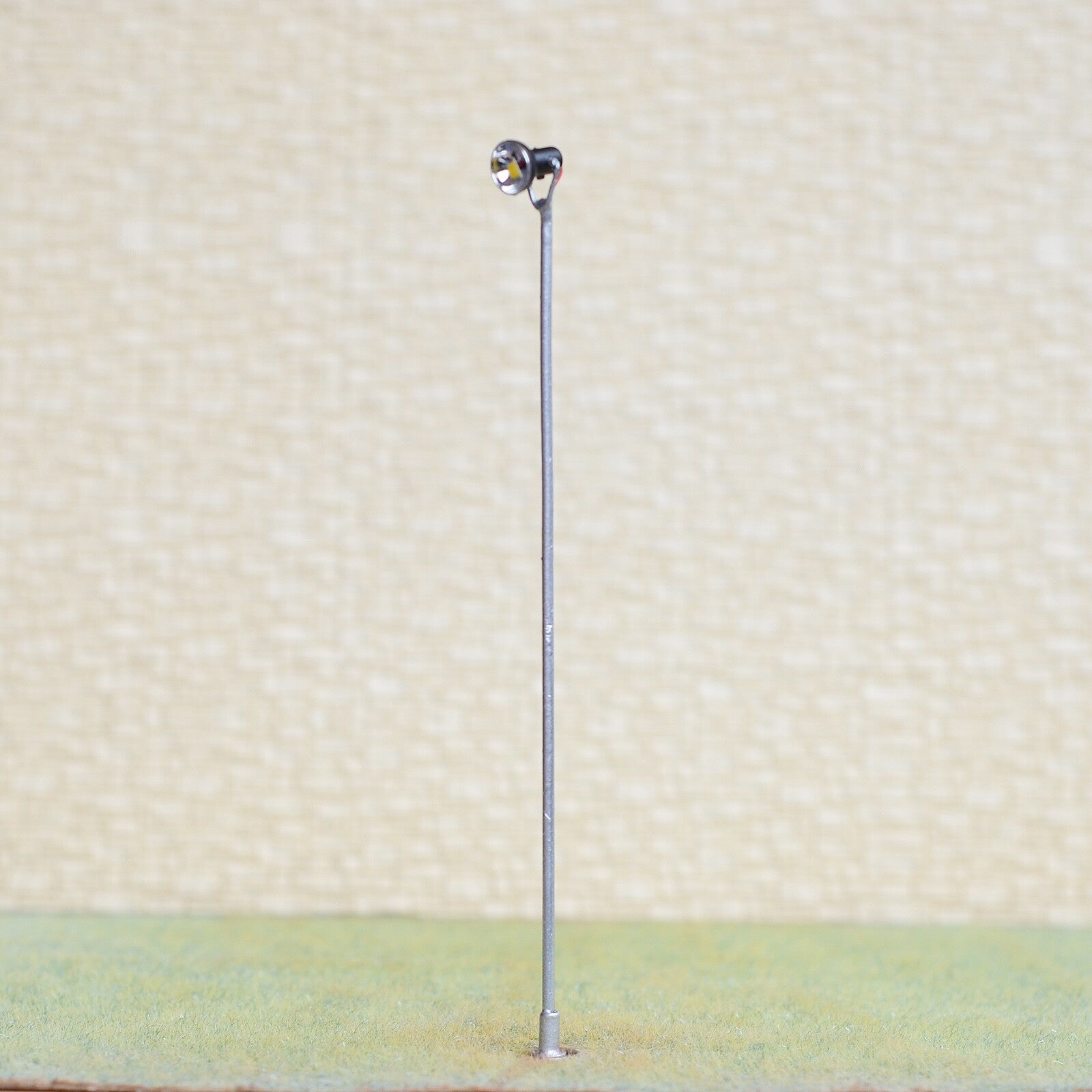 4 x OO / HO Scale LED spotlight model limelight projector street lamp post #13S