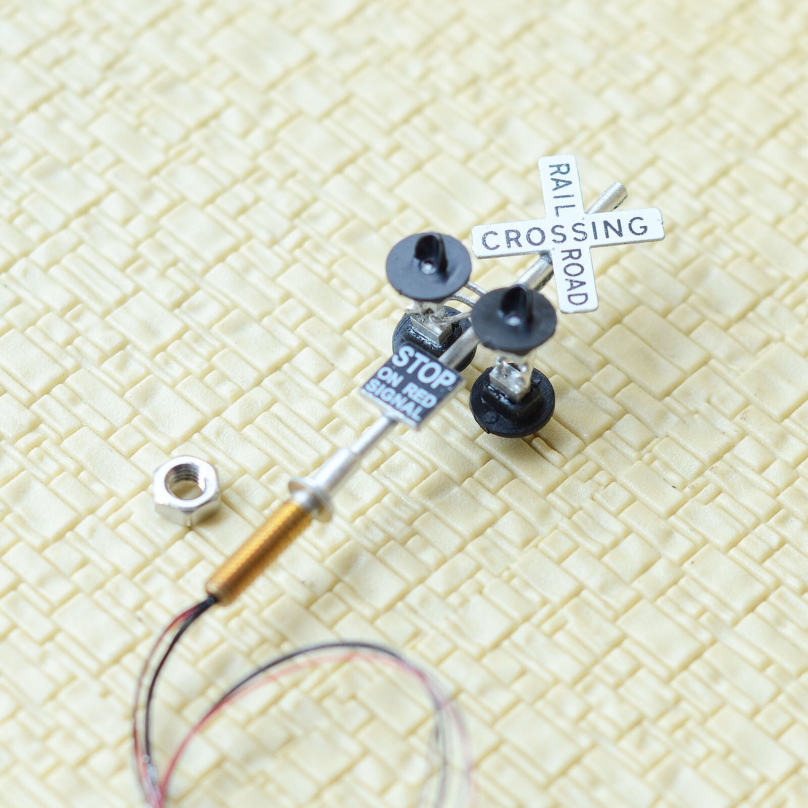 1 x HO scale railroad grade crossing signals common+ LED made 4 target face #S4C