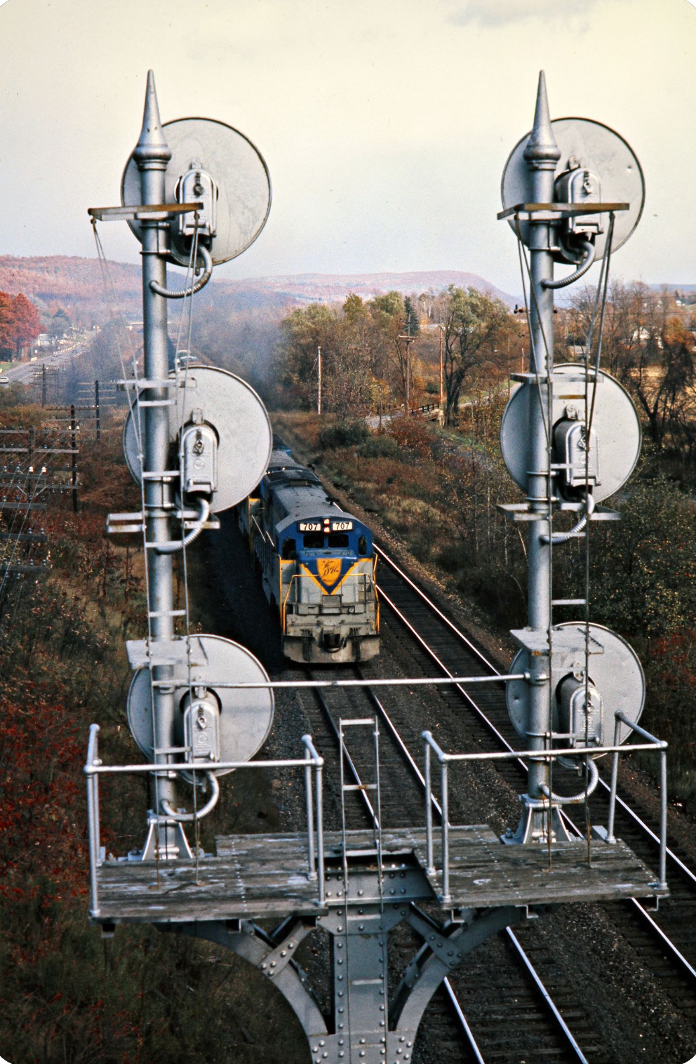 1 x HO scale model tower searchlight signal goalpost bracket 6 faceplate #Q6
