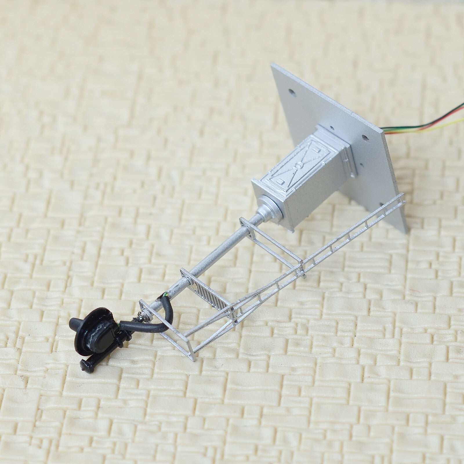 1 x HO scale model railroad tri-colors searchlight signal fine metal cabinet #01