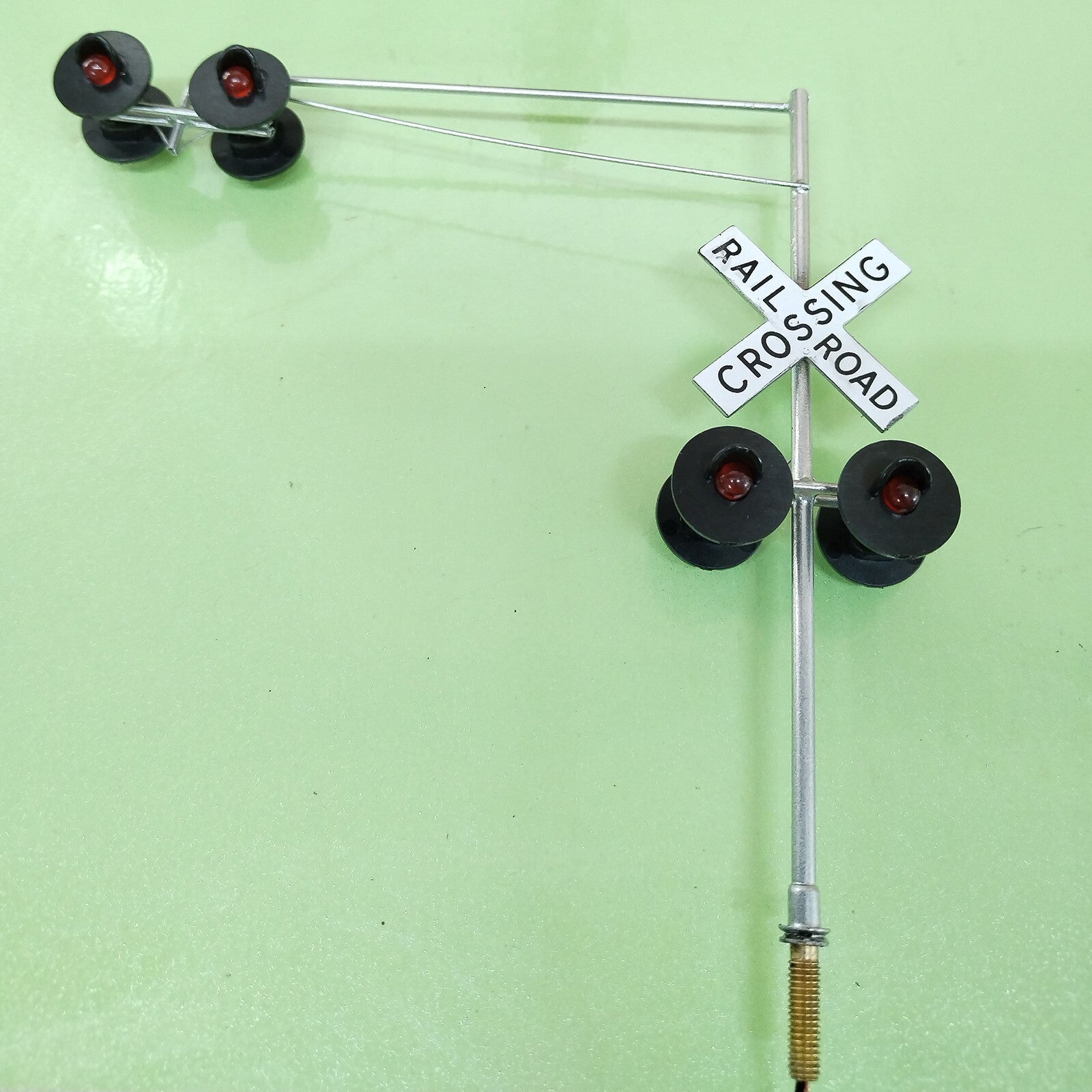 1 x O scale model railroad cantilever grade crossing signal #48C06