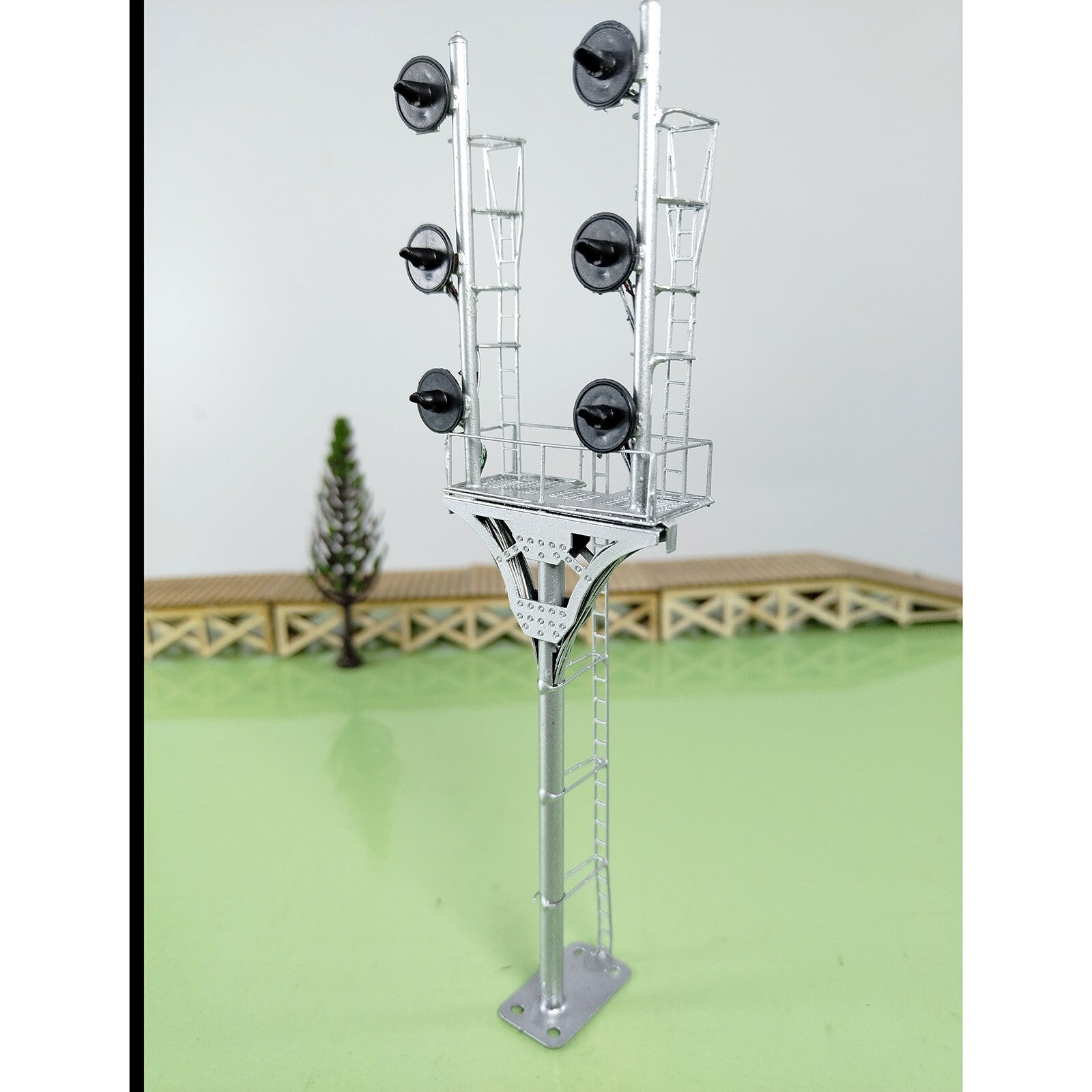 1 x HO scale model tower searchlight signal goalpost bracket 6 faceplate #C6