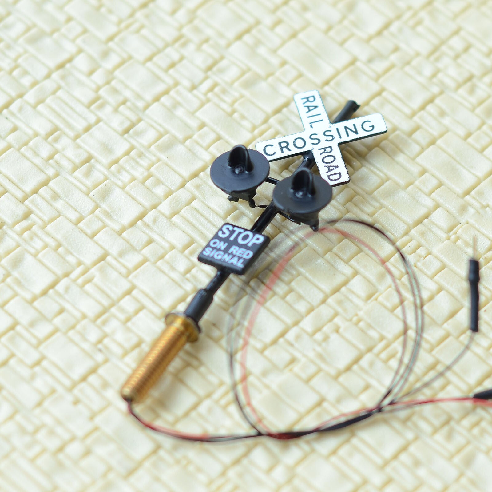 1 x HO scale railroad grade crossing signals common+ LEDs made single sides #B2C