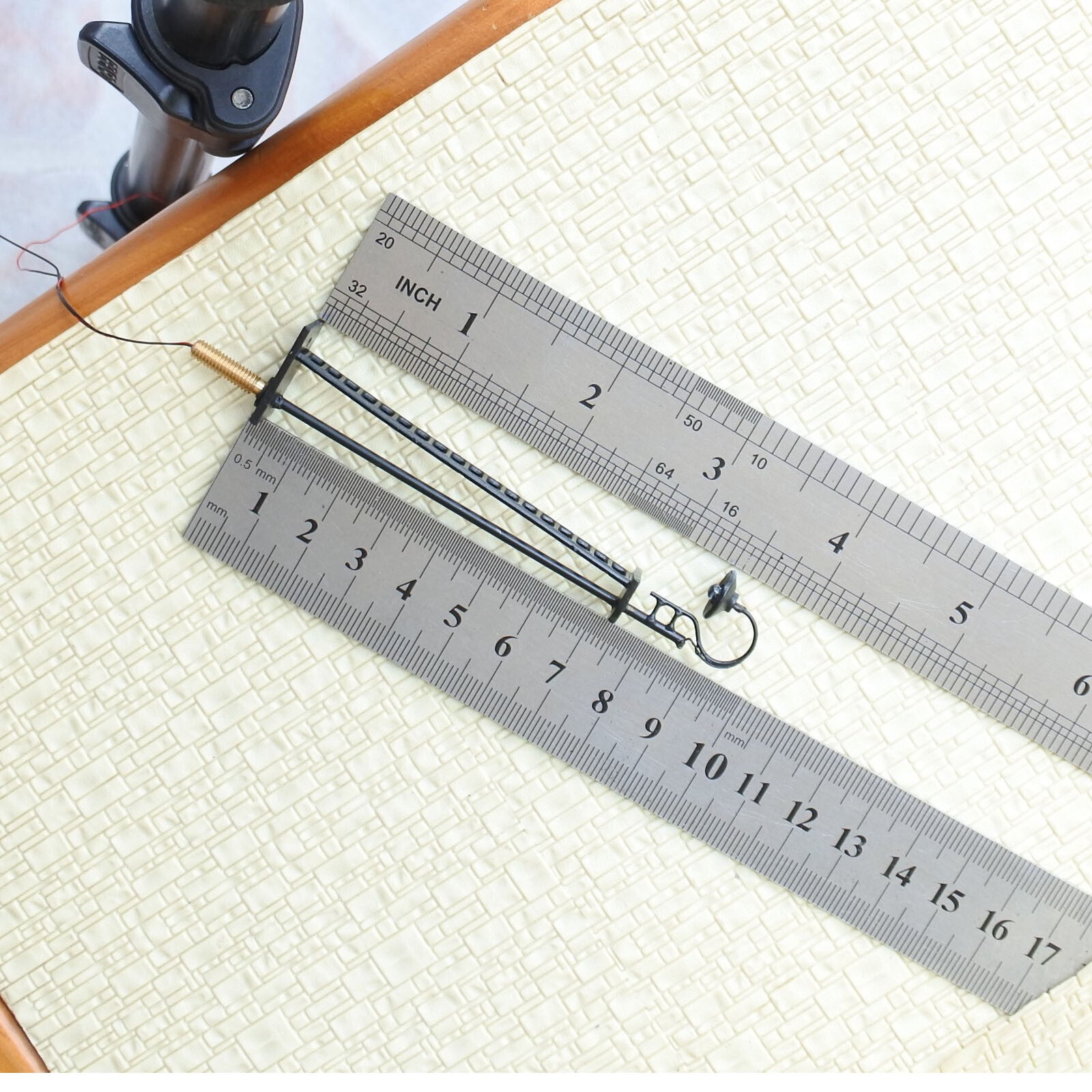 4 x HO / OO model train yard light warm white lamppost LED street path lamp #R52