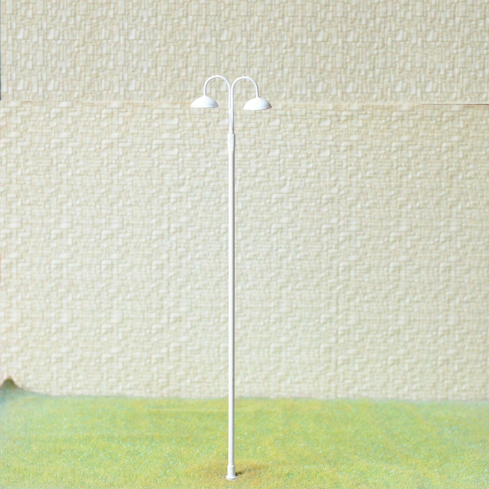 5 x OO / HO scale LED street lights model train railroad path lamps post #702WH