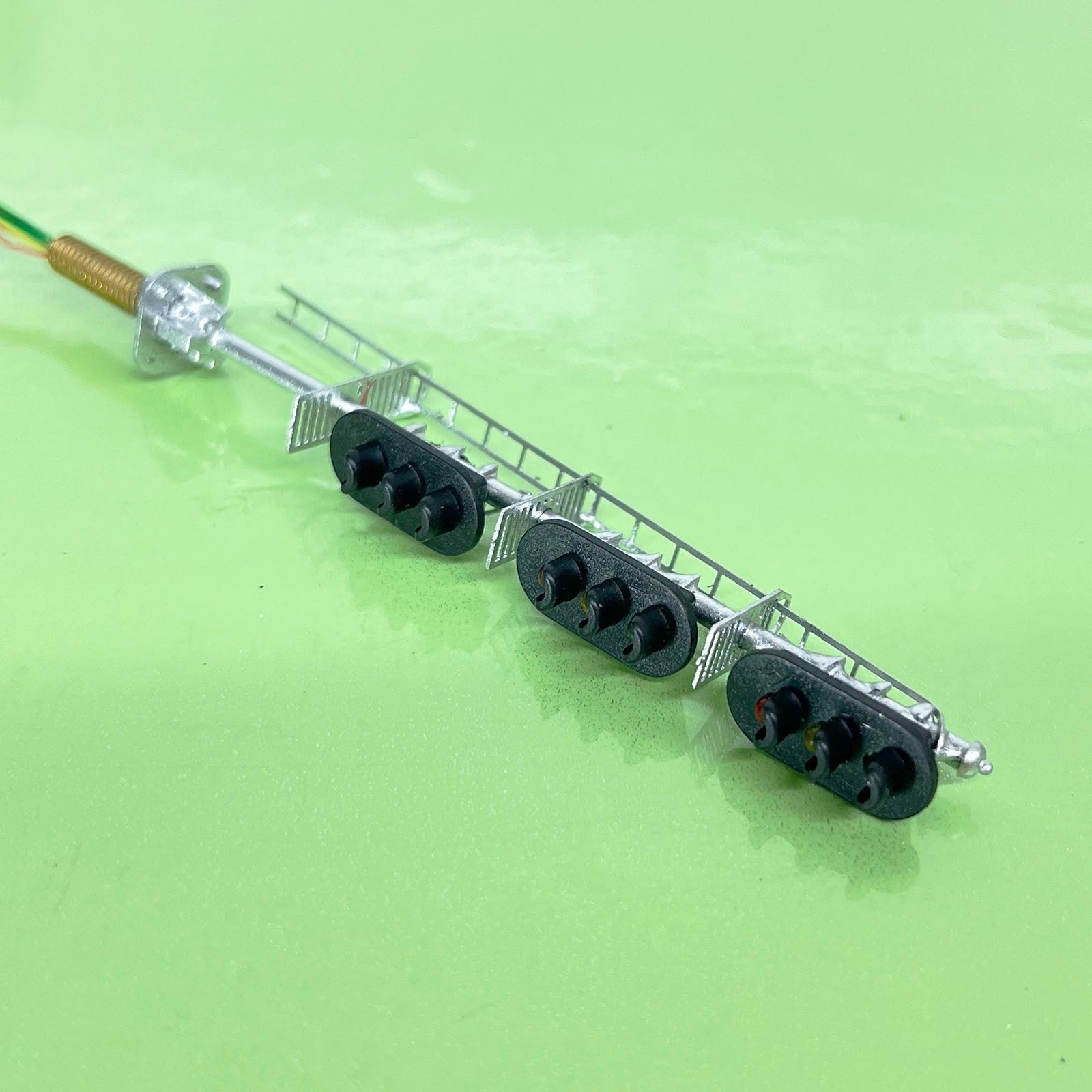 1 x HO scale model railroad block signal 3 heads distance metal #BS333skSL