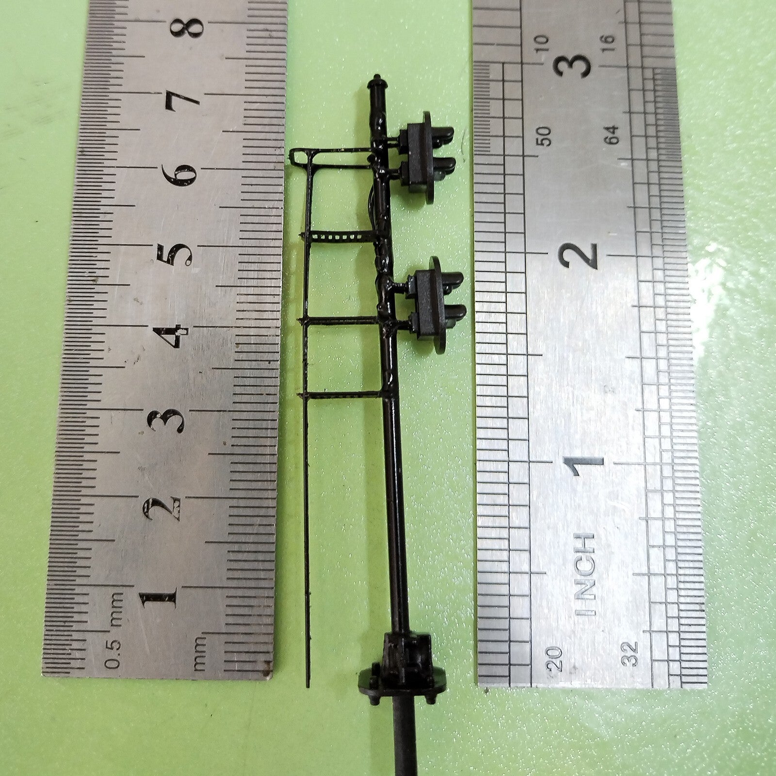 1 x HO scale model railroad 2 heads block signal LED made Green/Red light #K22Ky