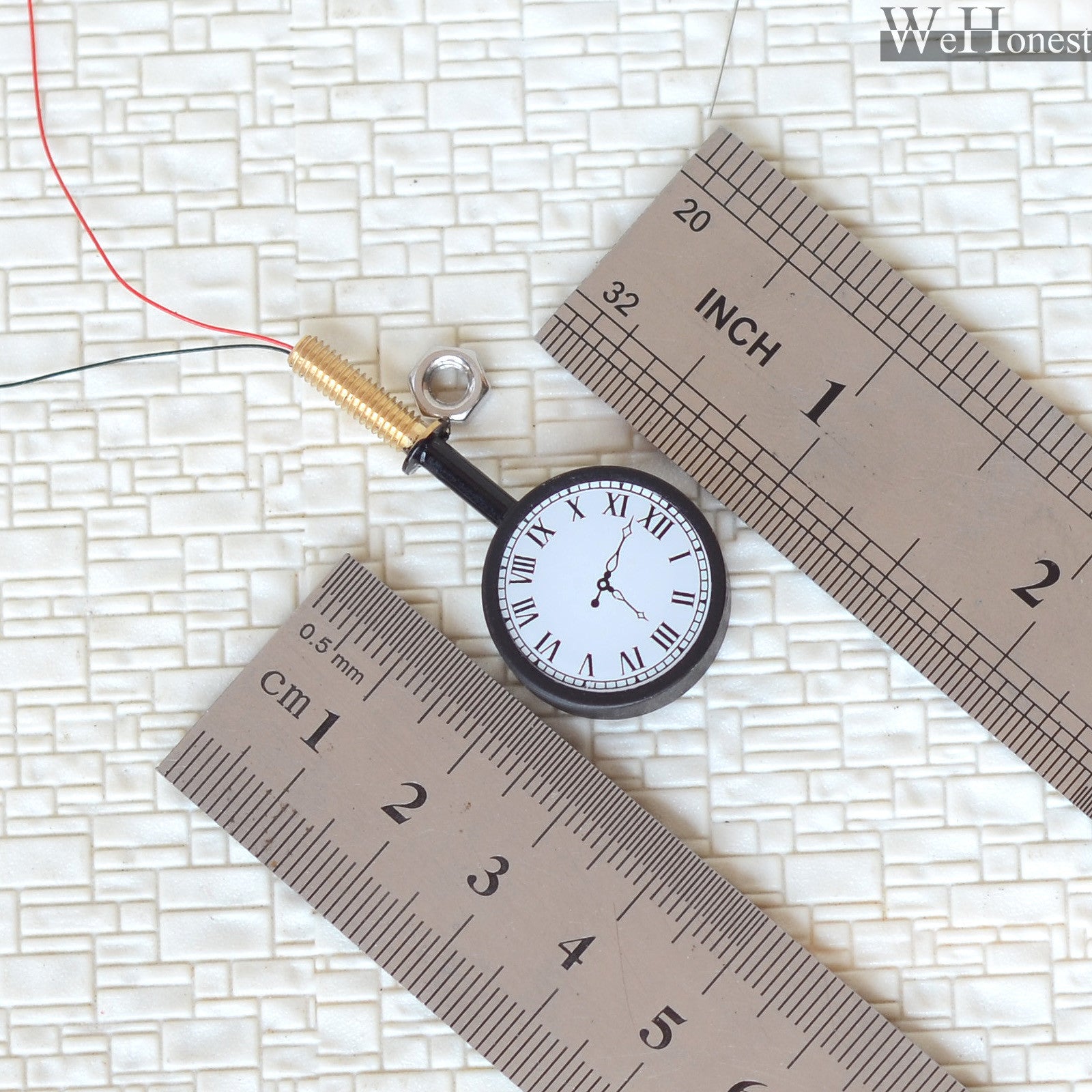 1 x O scale antique station platform wall clock LED street light illuminated