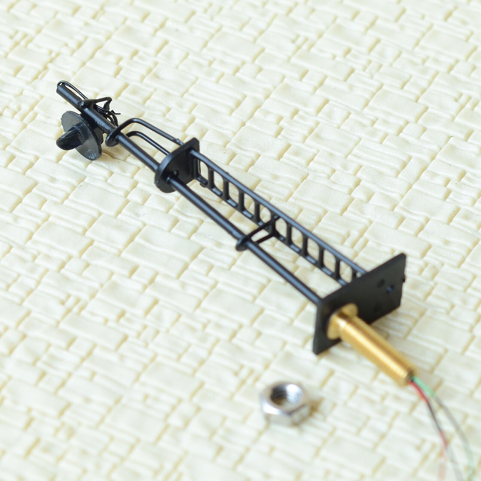 1 x HO scale searchlight block signal model train bi-colors 2mm LEDs R/G #B21