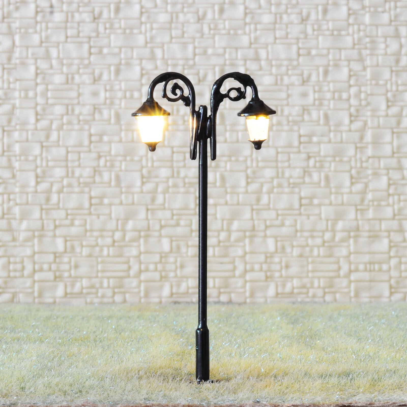 5 x HO/OO model railroad antique street light warm white LED lamp post #2714BL