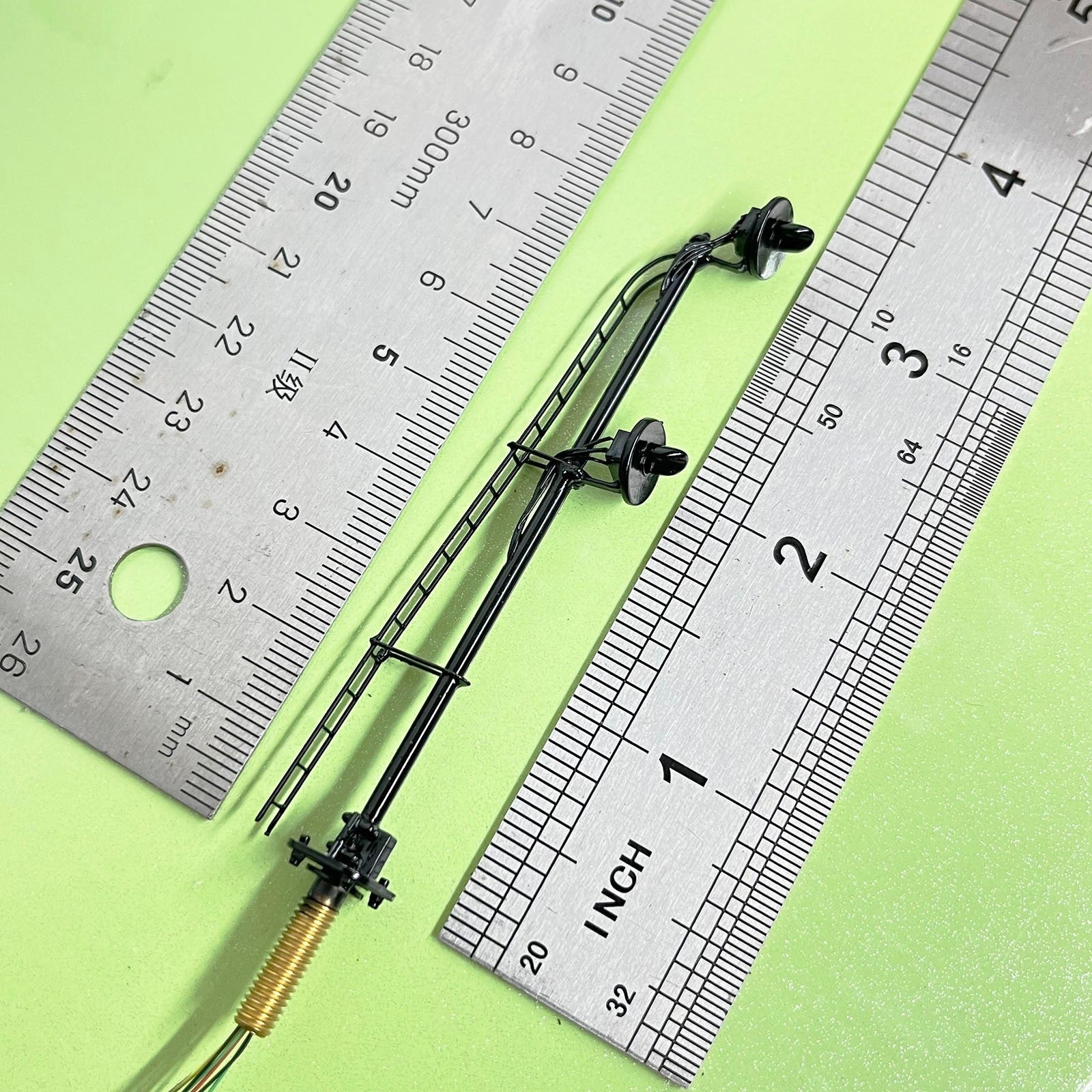 1 x HO scale model railroad tri-color searchlight signal LED metal #DL02skBL