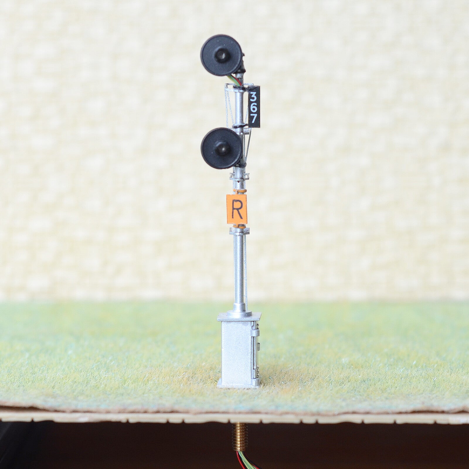 1 x HO scale model railroad 3-colors searchlight signal fine metal 2 heads #05SL