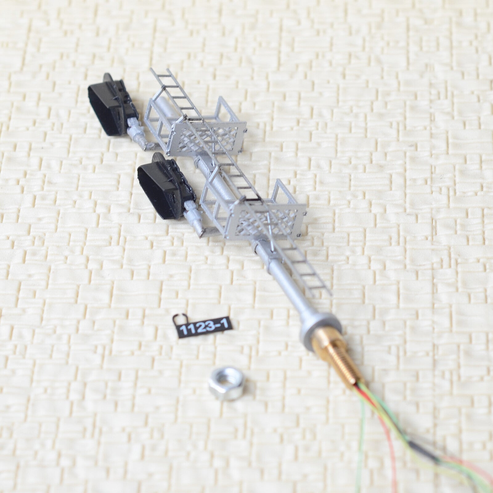 1 x model HO scale 2 Head 3-color block Darth Vader signal intermediate #F2TC